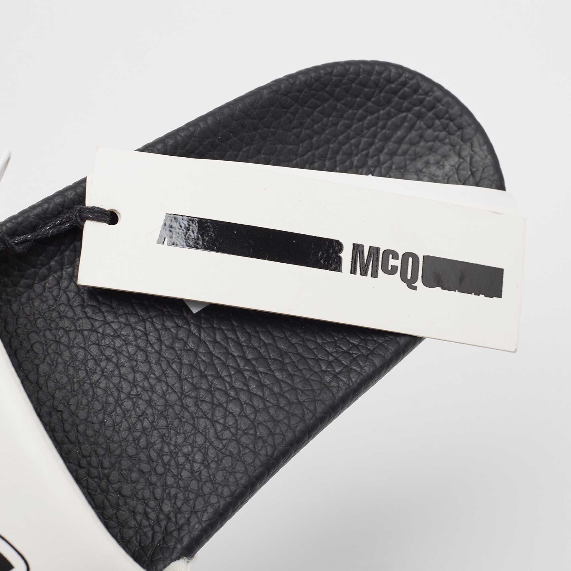 McQ by Alexander McQueen White Faux Leather Logo Pool Slides Size 40 For Sale 1