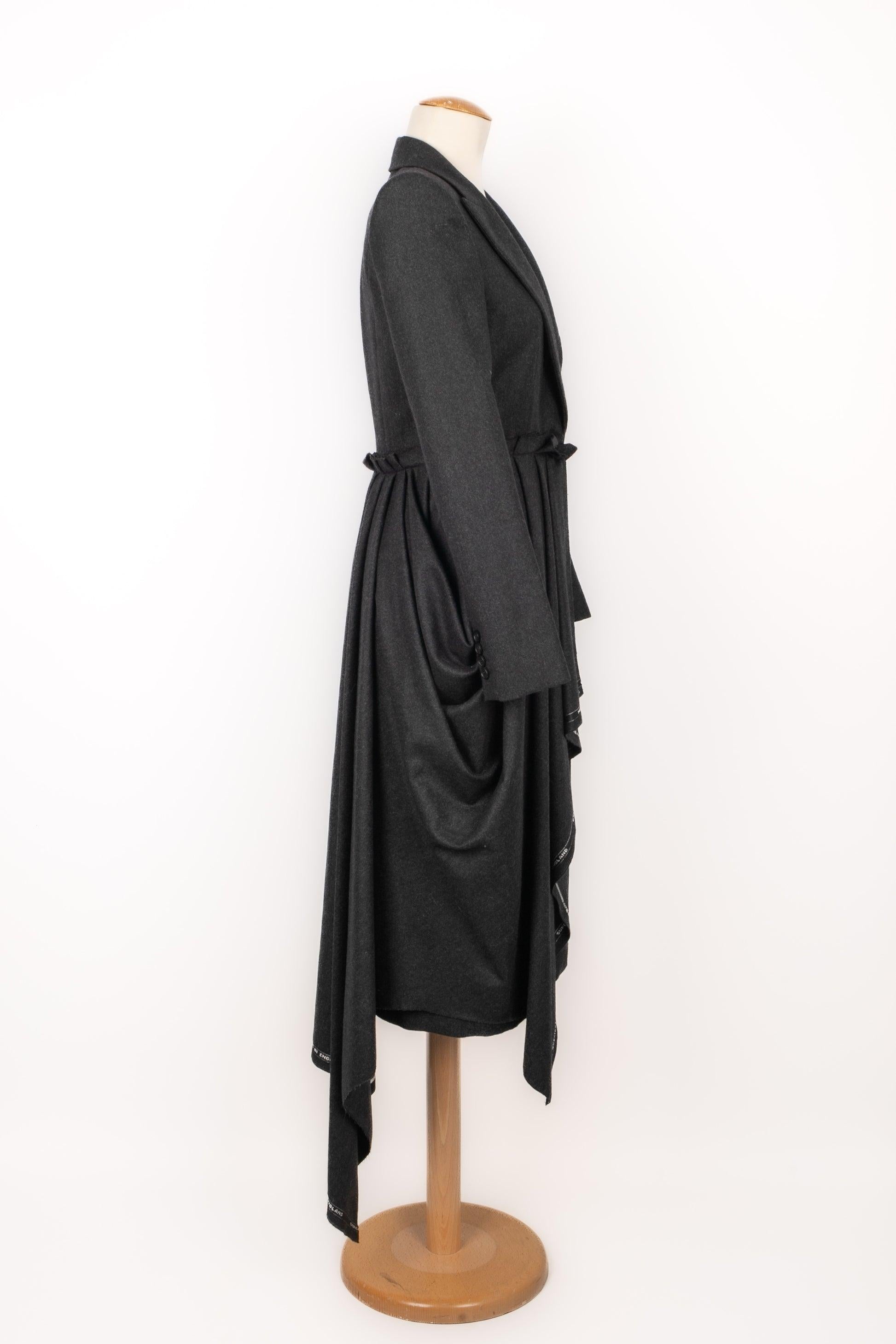McQueen Blended Wool Asymmetrical Coat, 2019 In Excellent Condition In SAINT-OUEN-SUR-SEINE, FR