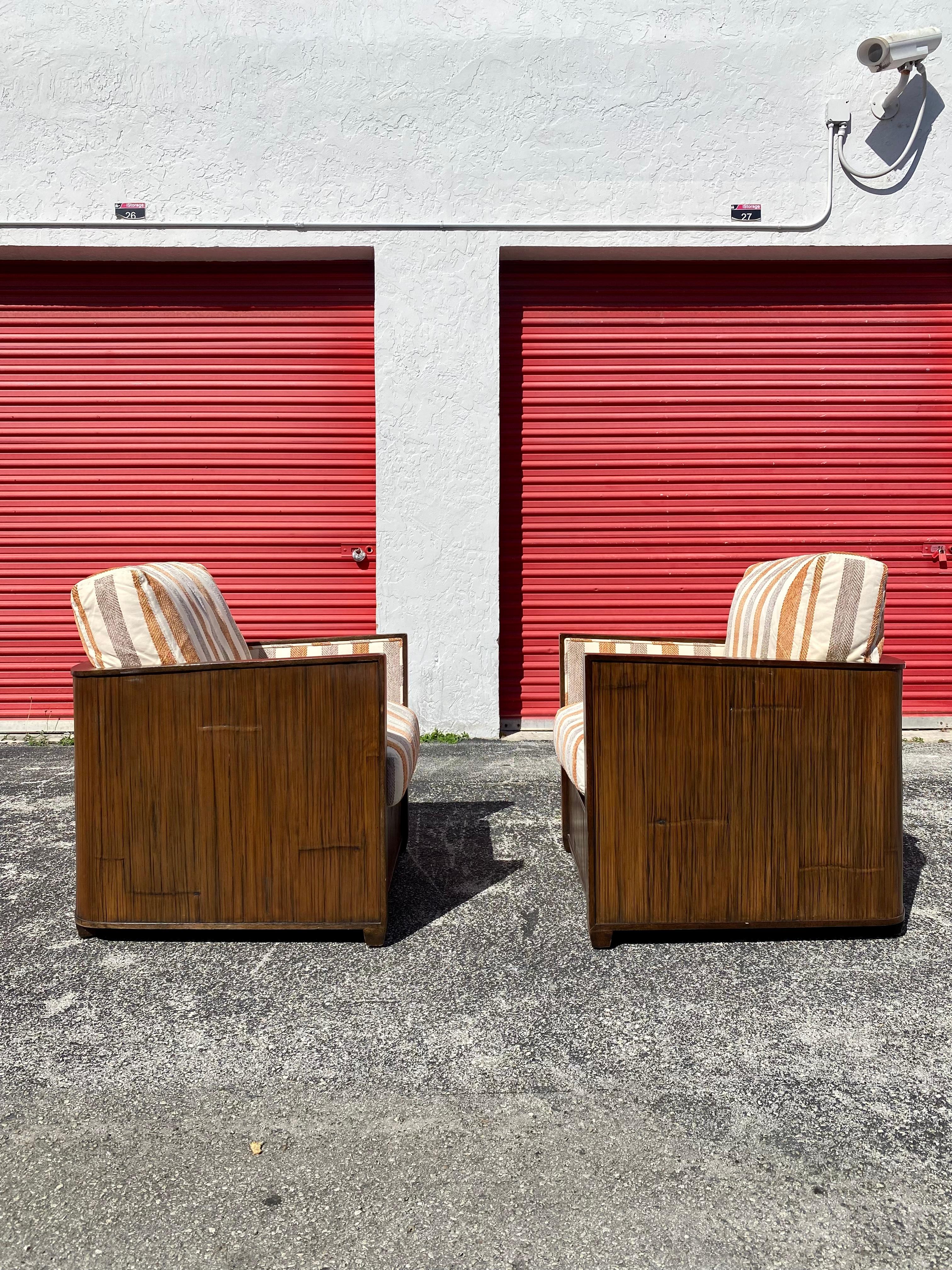 Fine XX secolo 1990 Mcguire - Sedie da club con cassa in legno in stile Art Deco, set di 2 in vendita