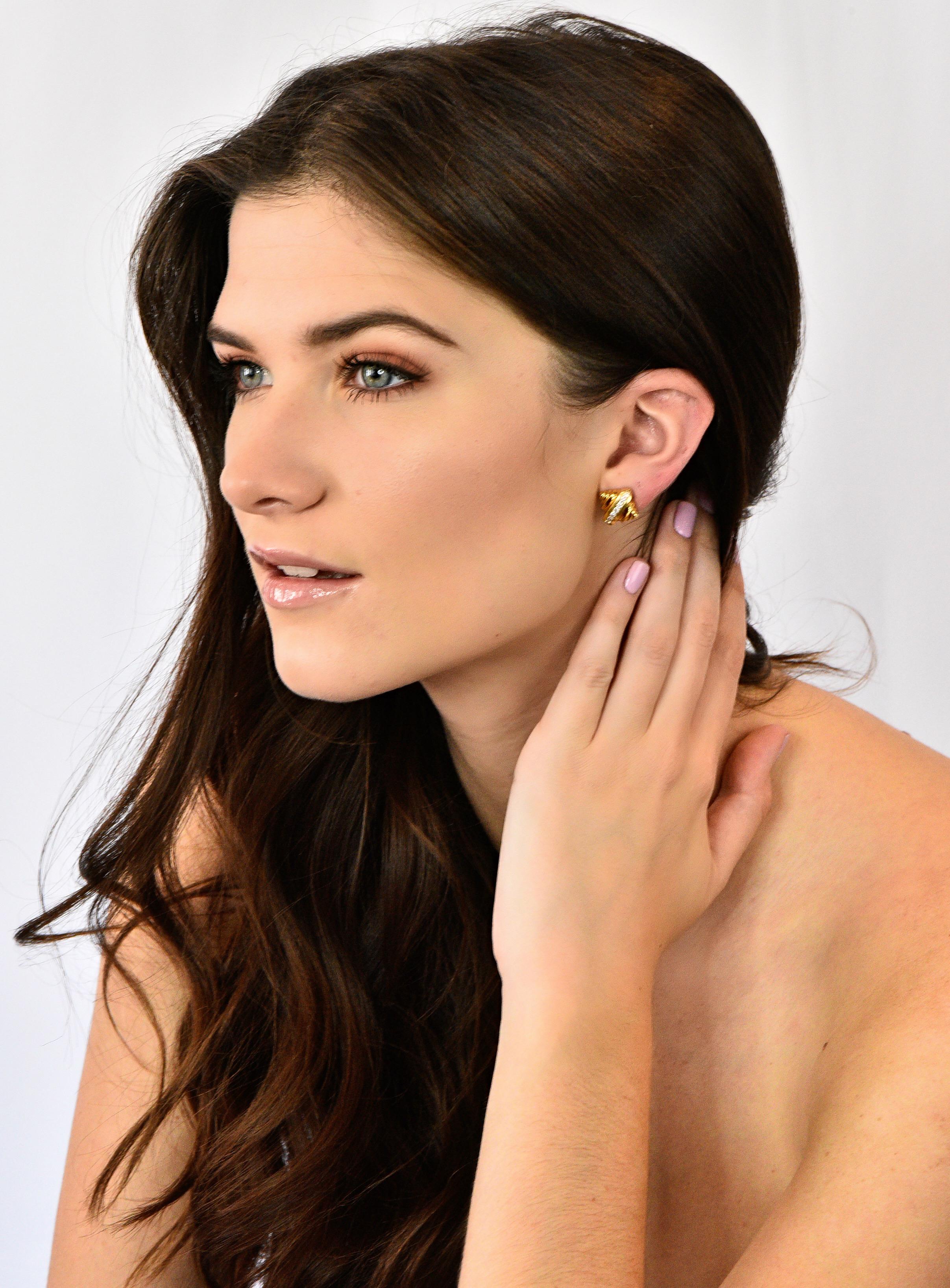 McTeigue Diamond 18 Karat Gold Multi Dimensional Earrings 2