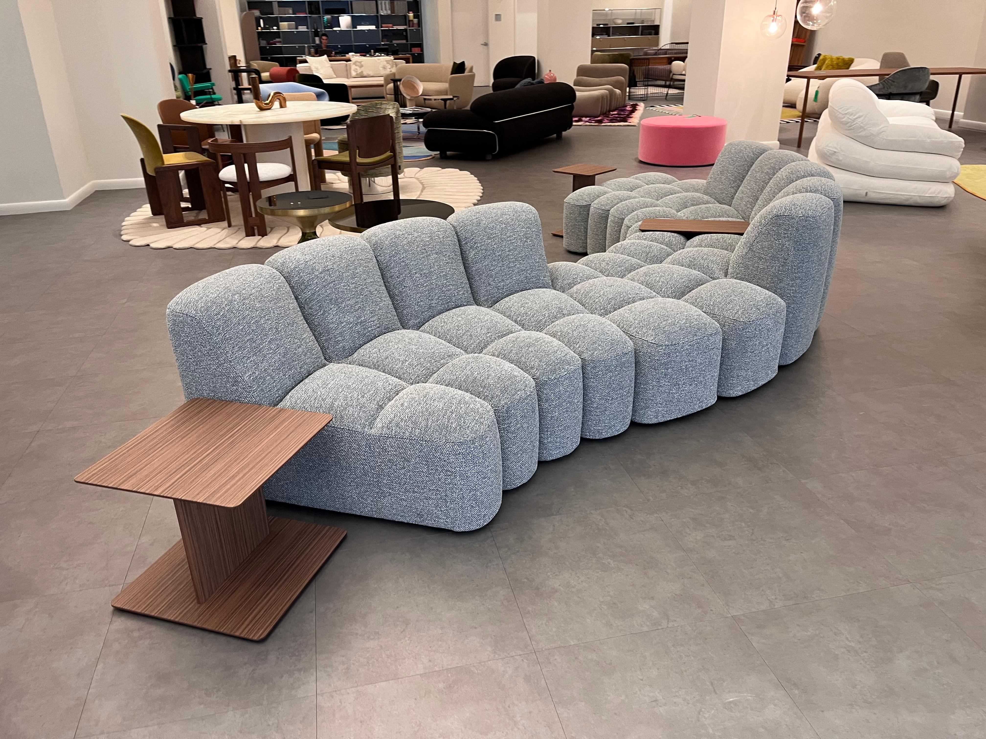 MDF Italia Array
Upholstered: Moss Col 010
Cat. G Fabric

One array sofa + 3 side tables in walnut
4PZ.F061755
9 PZ. F061752



Array is a sofa system designed by Snøhetta to offer maximum
flexibility and comfort. It’s a new approach to sofa design