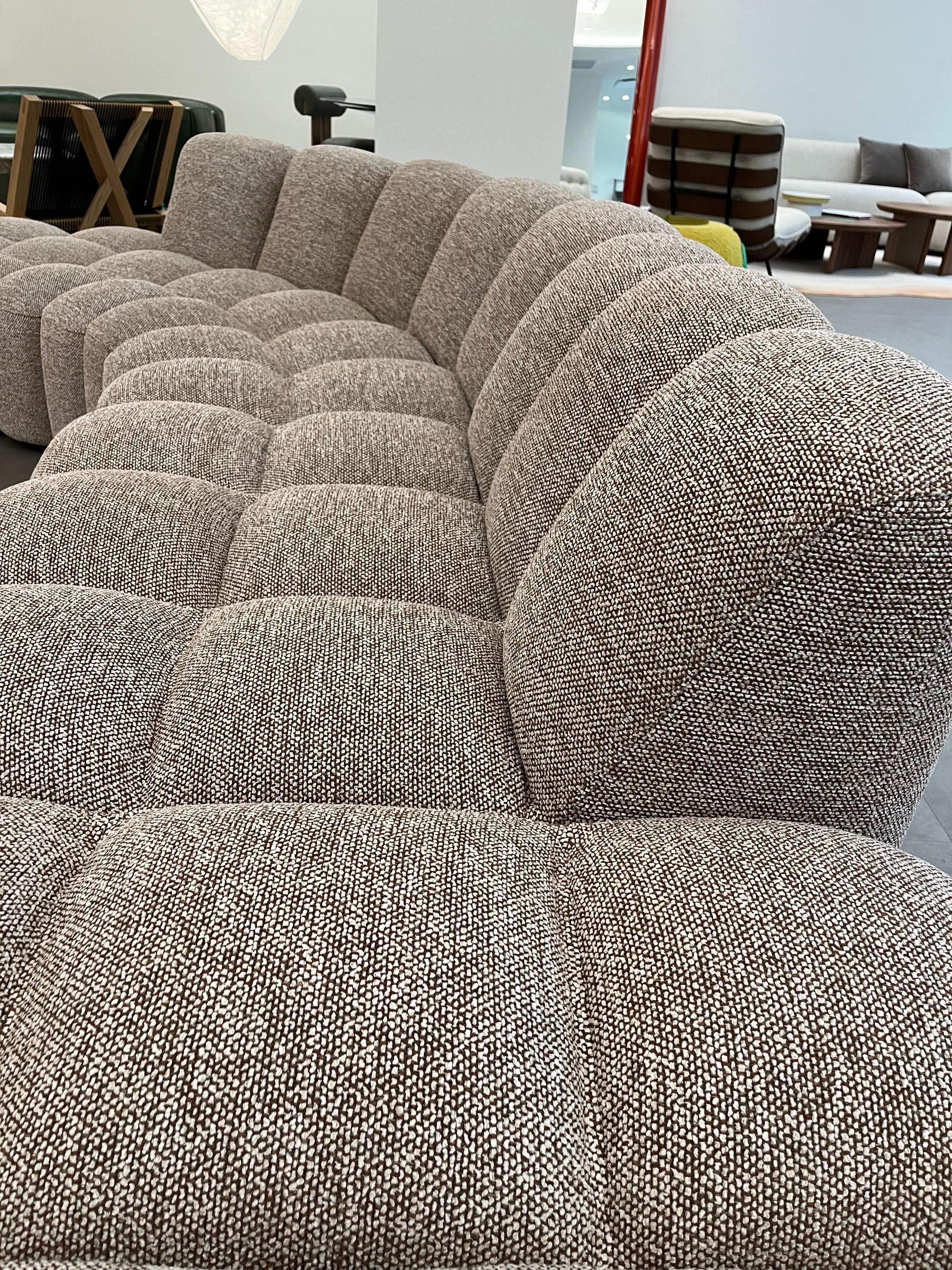 MDF Italia Array Sofa von Snøhetta in STOCK im Zustand „Hervorragend“ im Angebot in New York, NY