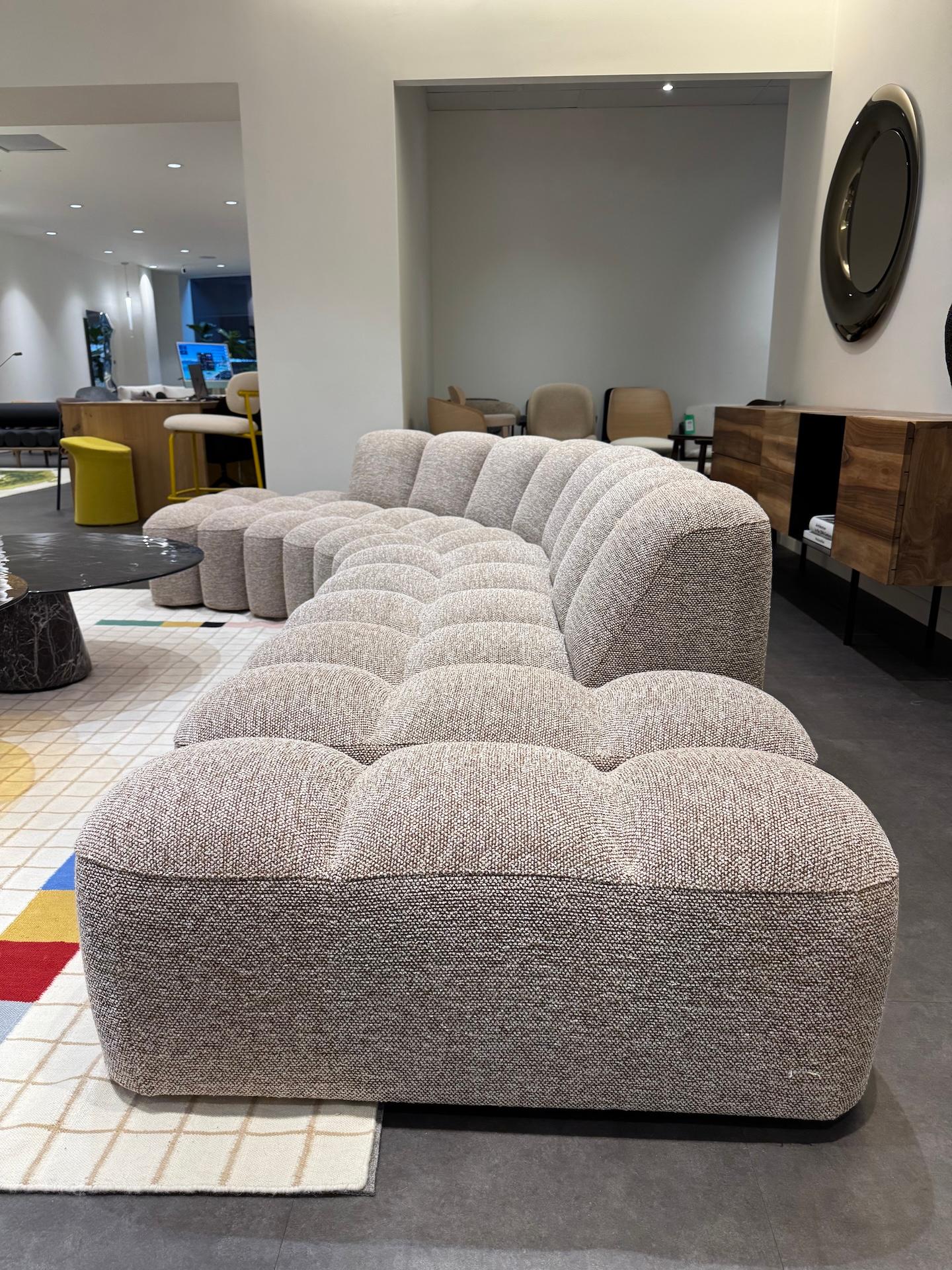 Contemporary MDF Italia Array Sofa by Snøhetta in STOCK For Sale