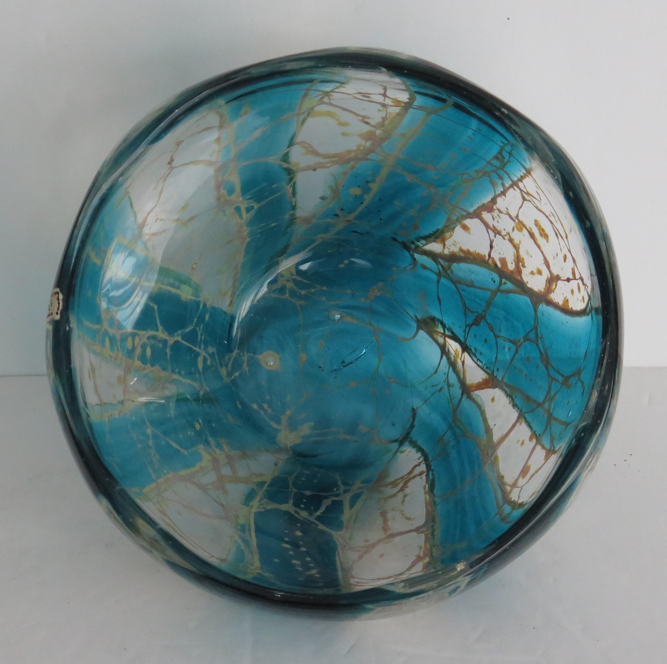 Mdina Maltese Glass Bowl in Crystal Blue Stripe Pattern, circa 1970s In Good Condition For Sale In Lincoln, Lincolnshire
