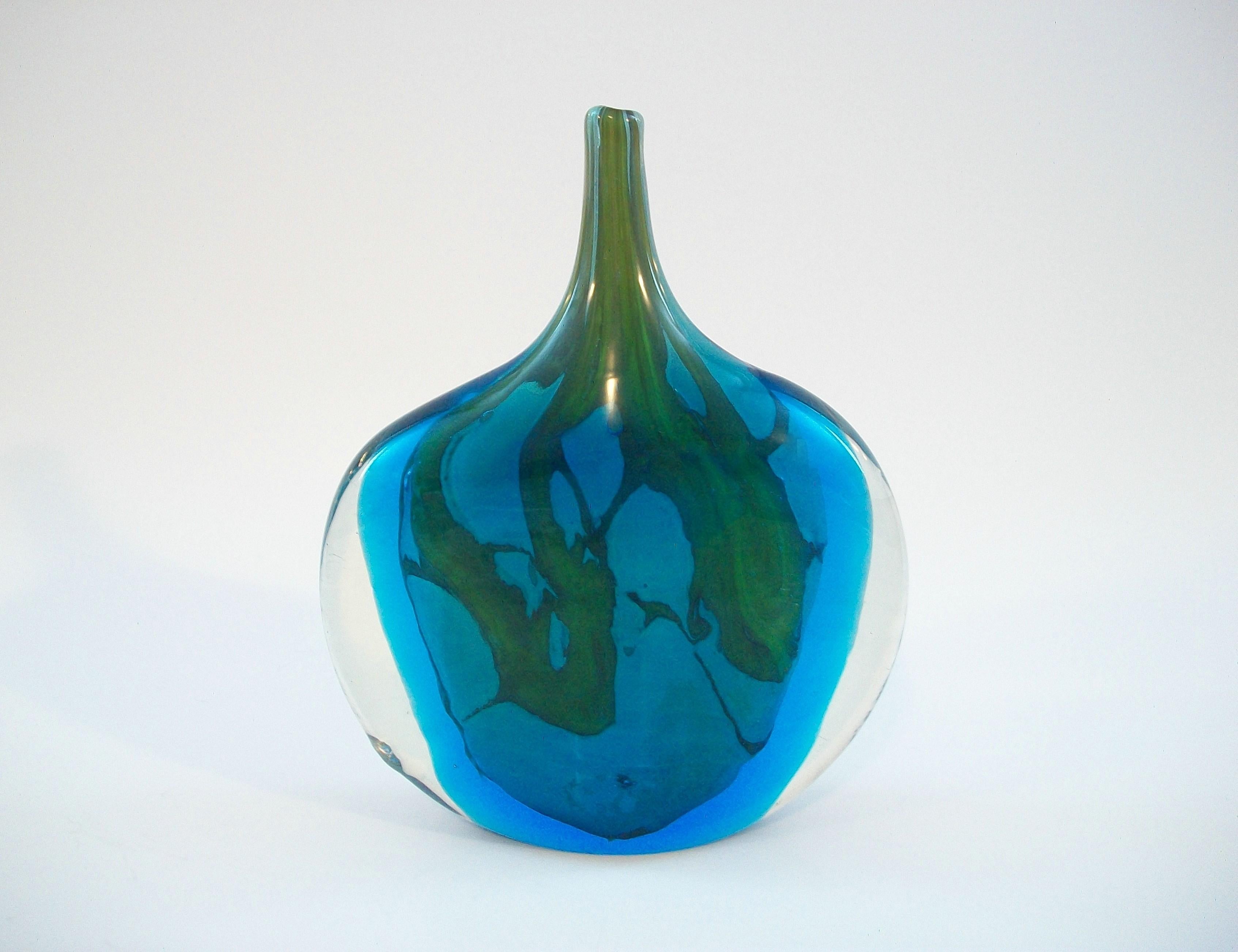 Maltese MDINA - MICHAEL HARRIS - Glass Fish Vase - Unsigned - Malta - Circa 1970's For Sale