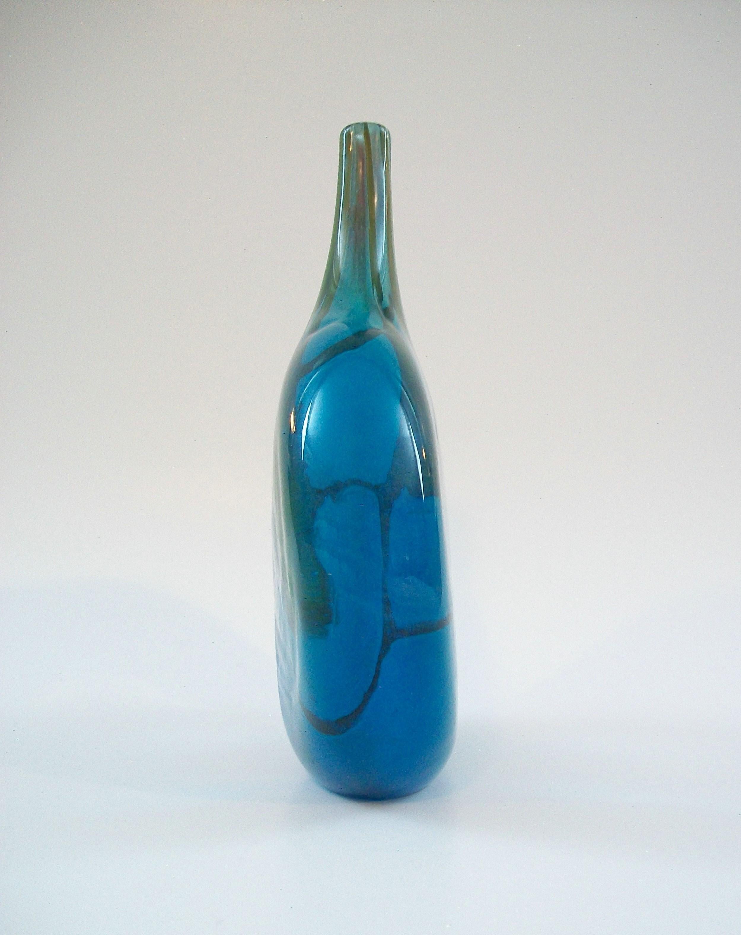 Forged MDINA - MICHAEL HARRIS - Glass Fish Vase - Unsigned - Malta - Circa 1970's For Sale