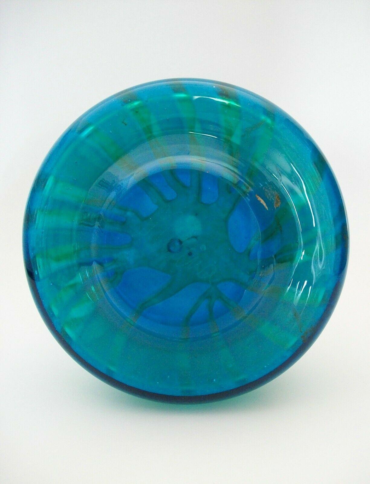 Mdina, vase « Ming » en verre bleu et vert vintage, Malte, fin du XXe siècle en vente 3