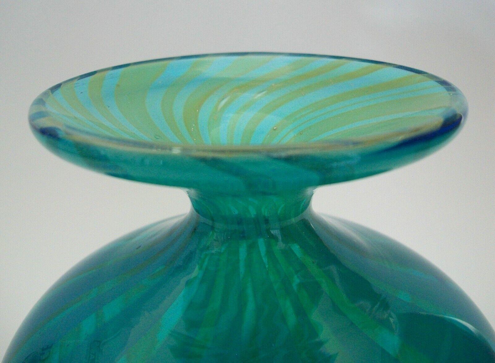 Mdina, 'Ming', Vintage Blue & Green Glass Vase, Malta, Late 20th Century For Sale 2