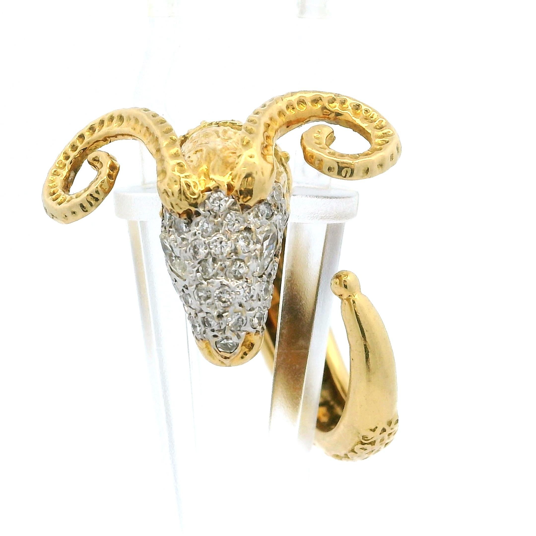MDJ Jewels Bague tête de bélier en or jaune 18 carats avec diamants marquises et pavés en vente 3