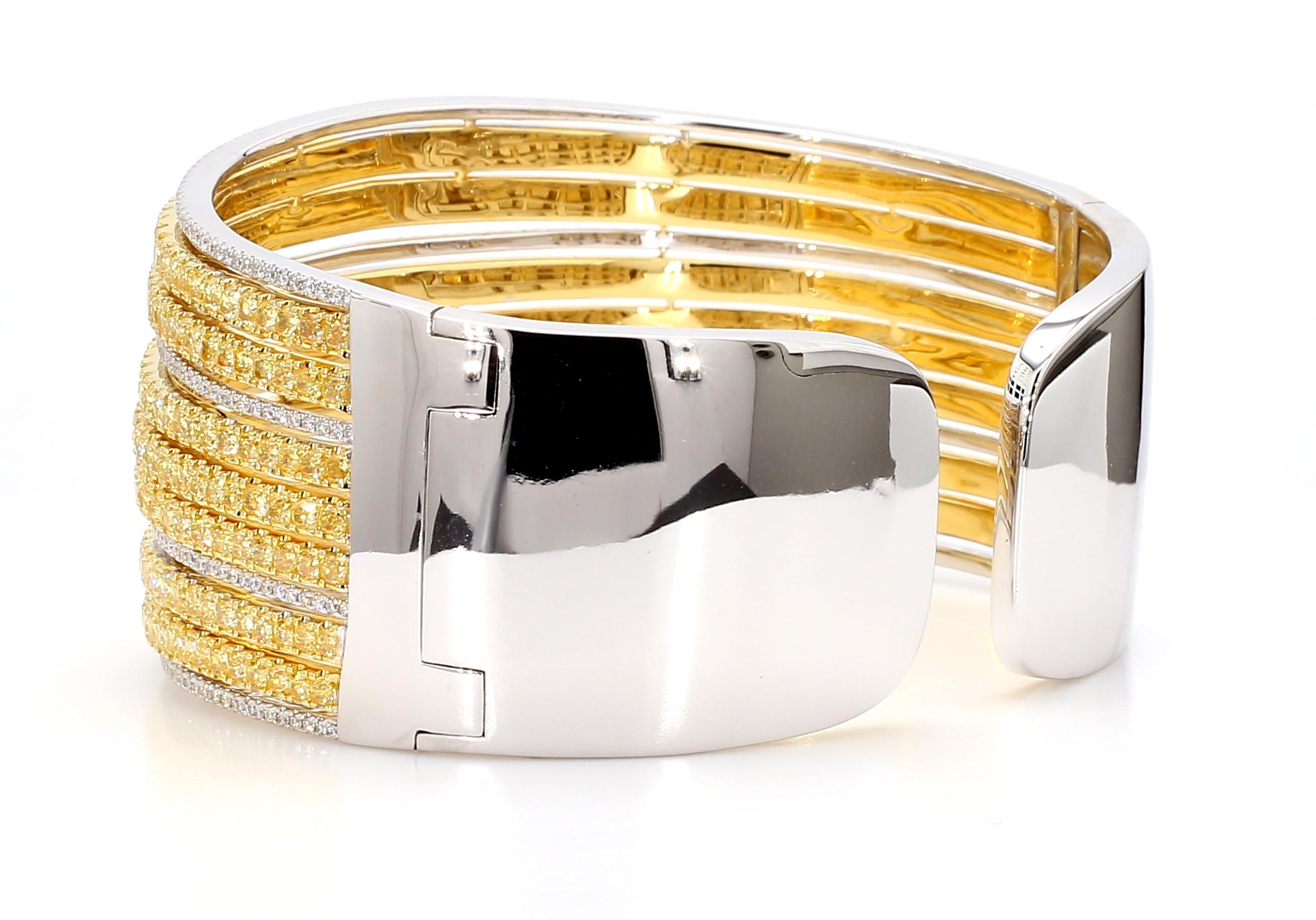 MDJ Jewels Bangle Vivid Yellow Cushion Diamonds 22.41 Carats Bracelet 18K Gold 1