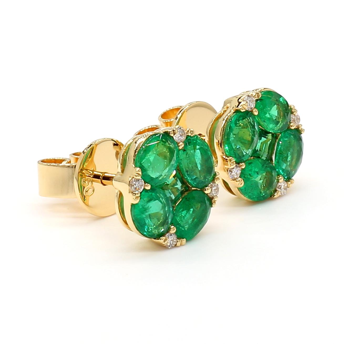 This Emerald Quality pair of stud cluster earrings is testament to fine craftsmanship and timeless design. Perfect for those who appreciate the beauty of natural gemstones & diamonds, these earrings offers a balance of luxury and tasteful