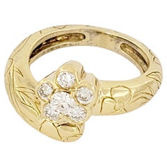 Mdviani 18K yellow Gold With Diamond flower Size 6.5
