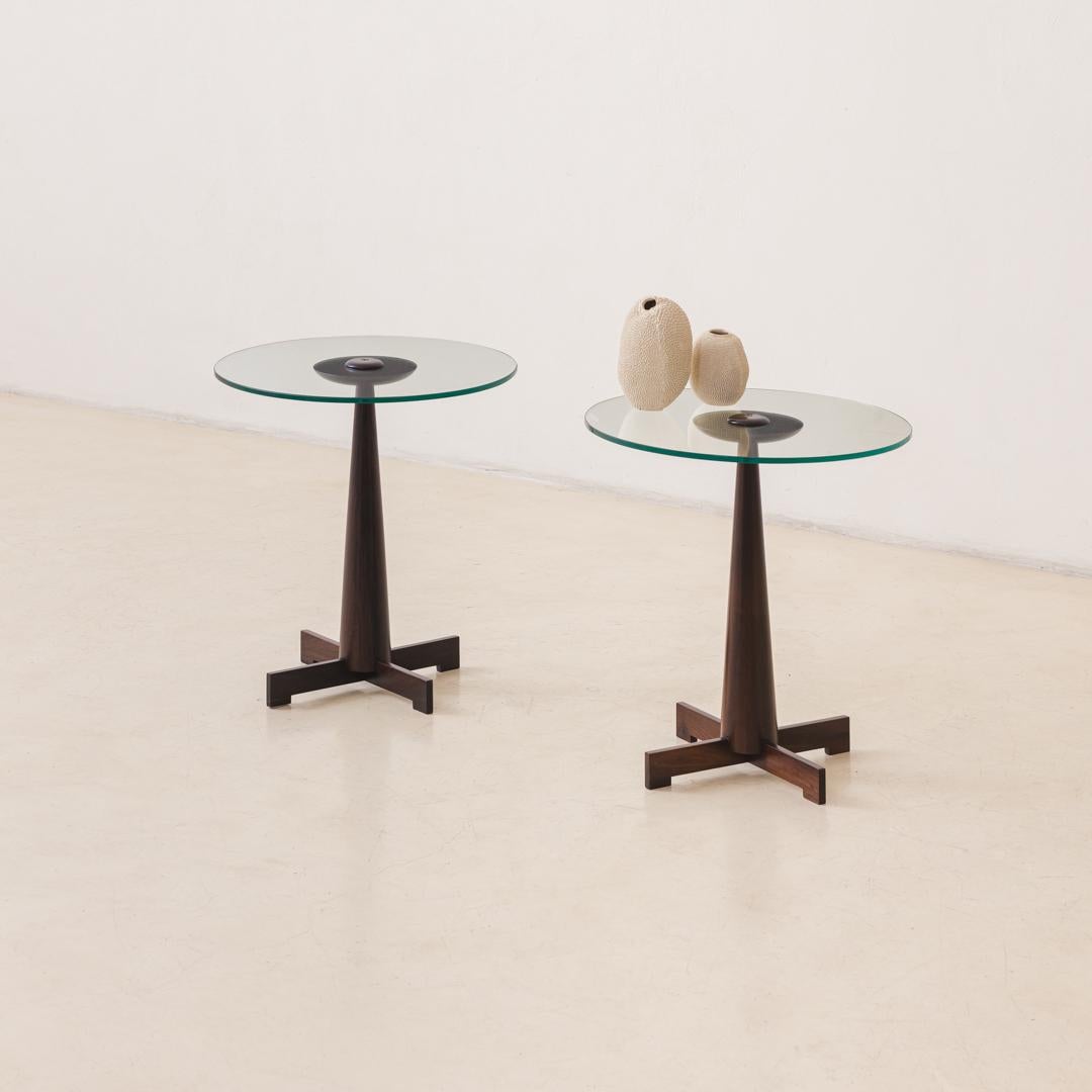 Me 508 Side Tables by Jorge Zalszupin, Rosewood and Glass, Brazil, circa 1959 In Good Condition For Sale In New York, NY