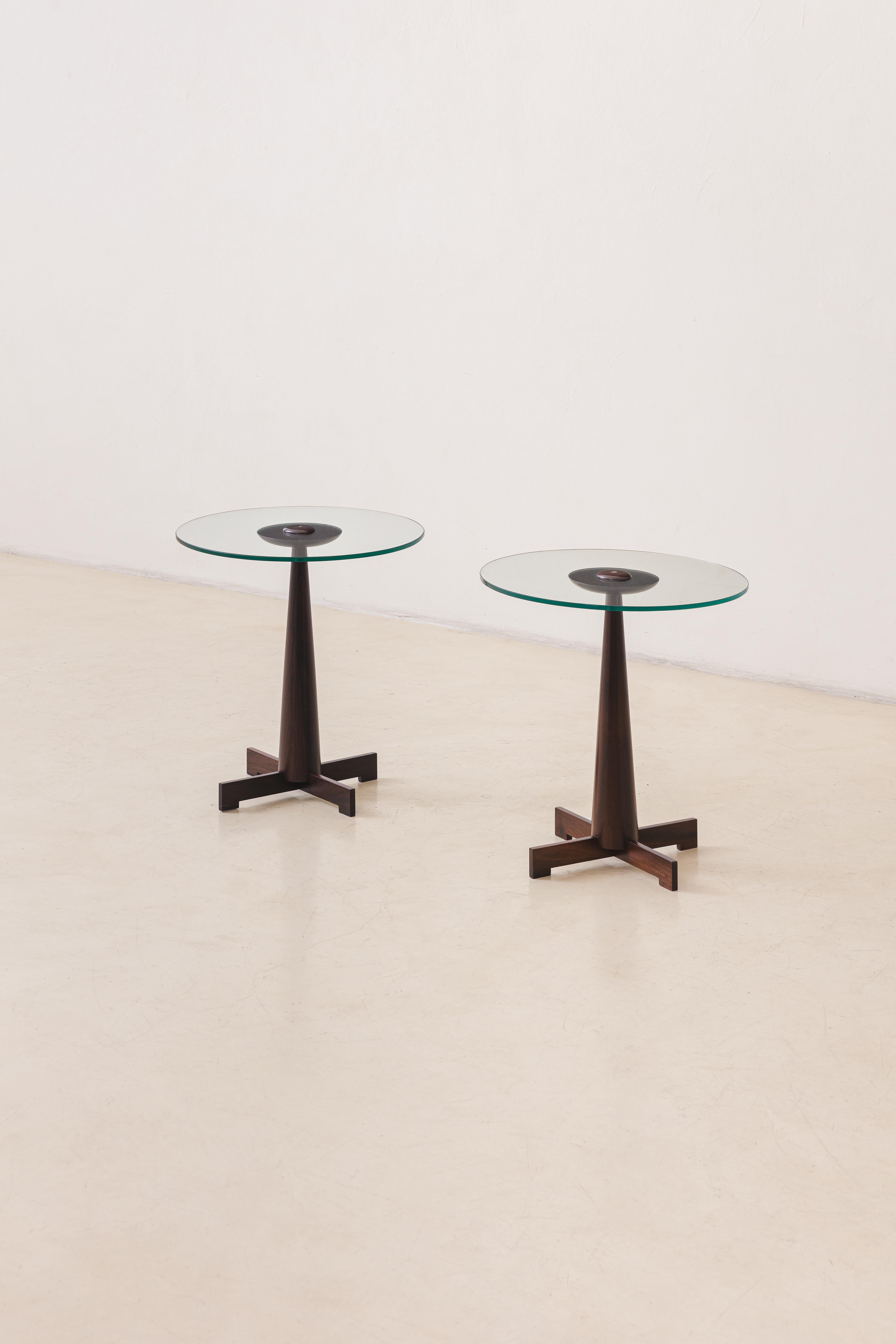 Mid-20th Century Me 508 Side Tables by Jorge Zalszupin, Rosewood and Glass, Brazil, circa 1959 For Sale