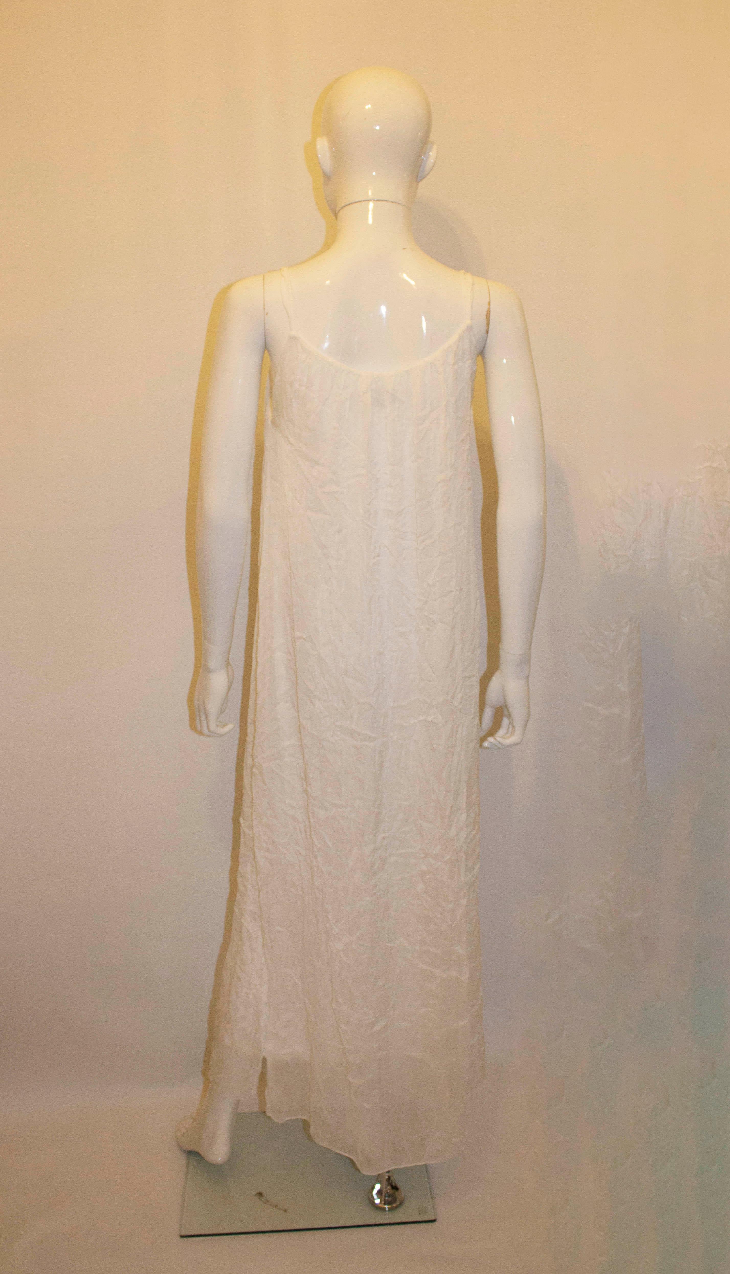 Me and Dee White Italian Floaty Dress In Good Condition For Sale In London, GB