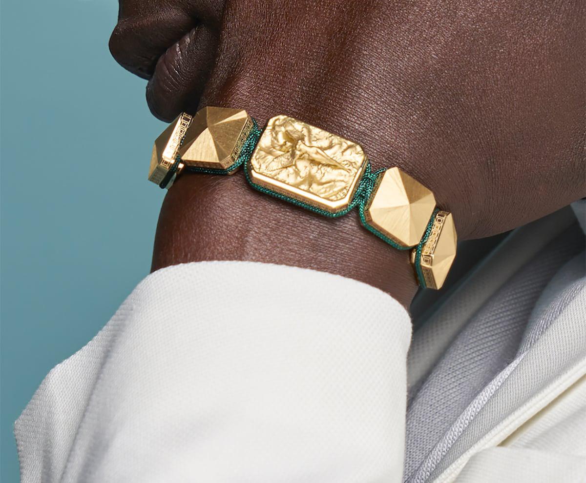 18k Weißgold-Armband mit grüner Schnur, 3D-Mikroskulptur-Diamanten für Damen oder Herren im Angebot