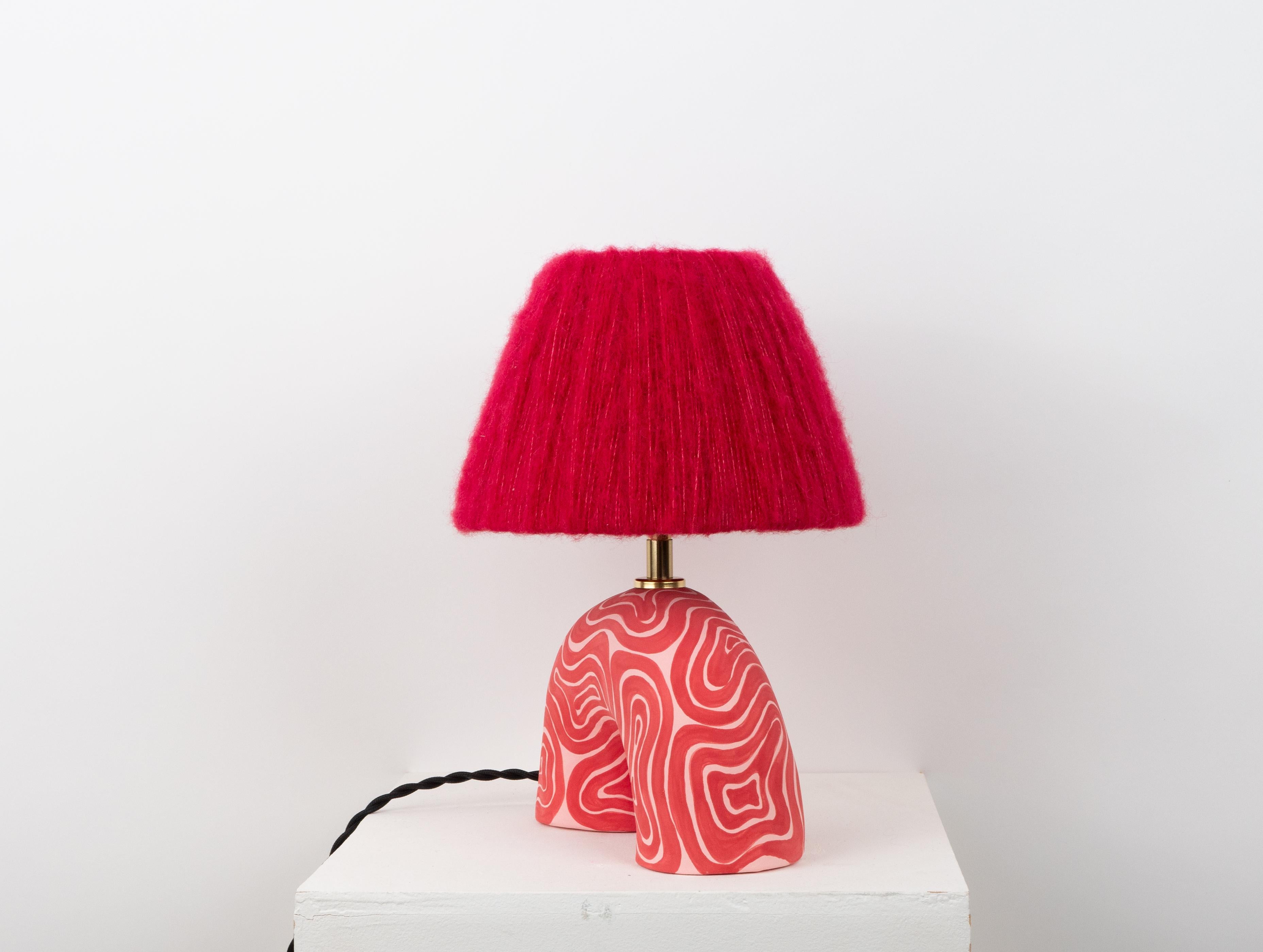 'Me' Table Lamp - Red & Pink Swirl (Matte) In New Condition For Sale In London, GB