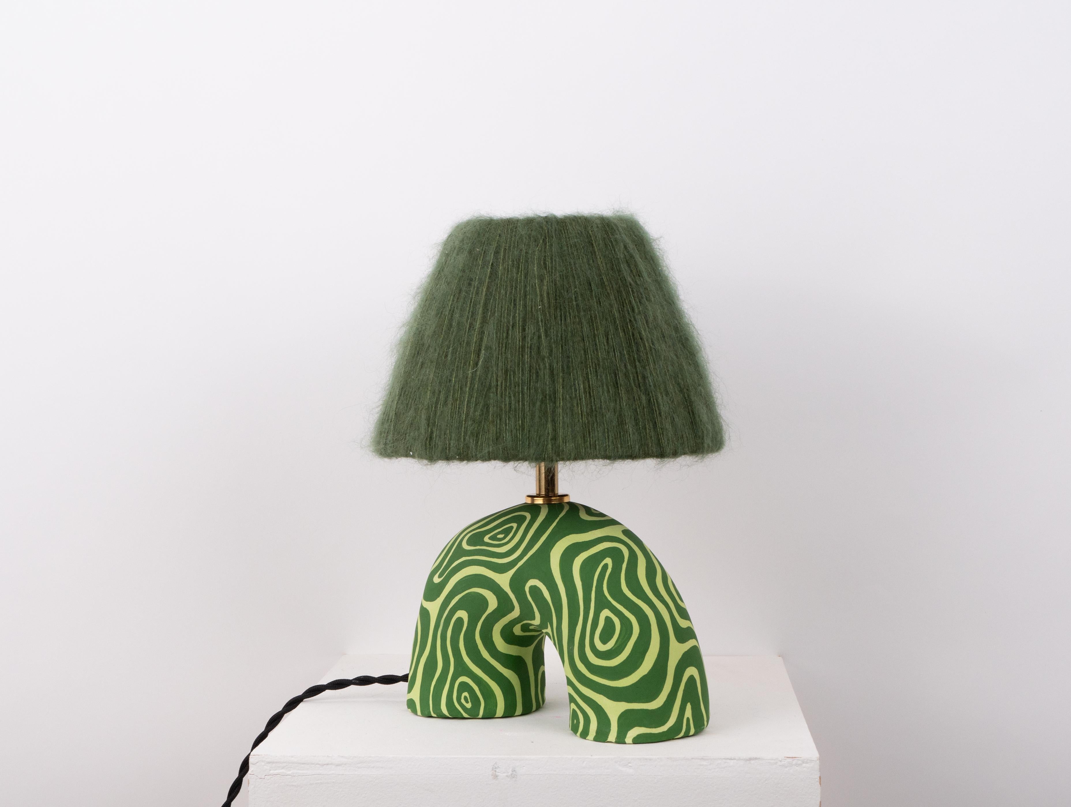 XXIe siècle et contemporain Lampe de table « Me » - Tourbillon vert bicolore (Matte) en vente