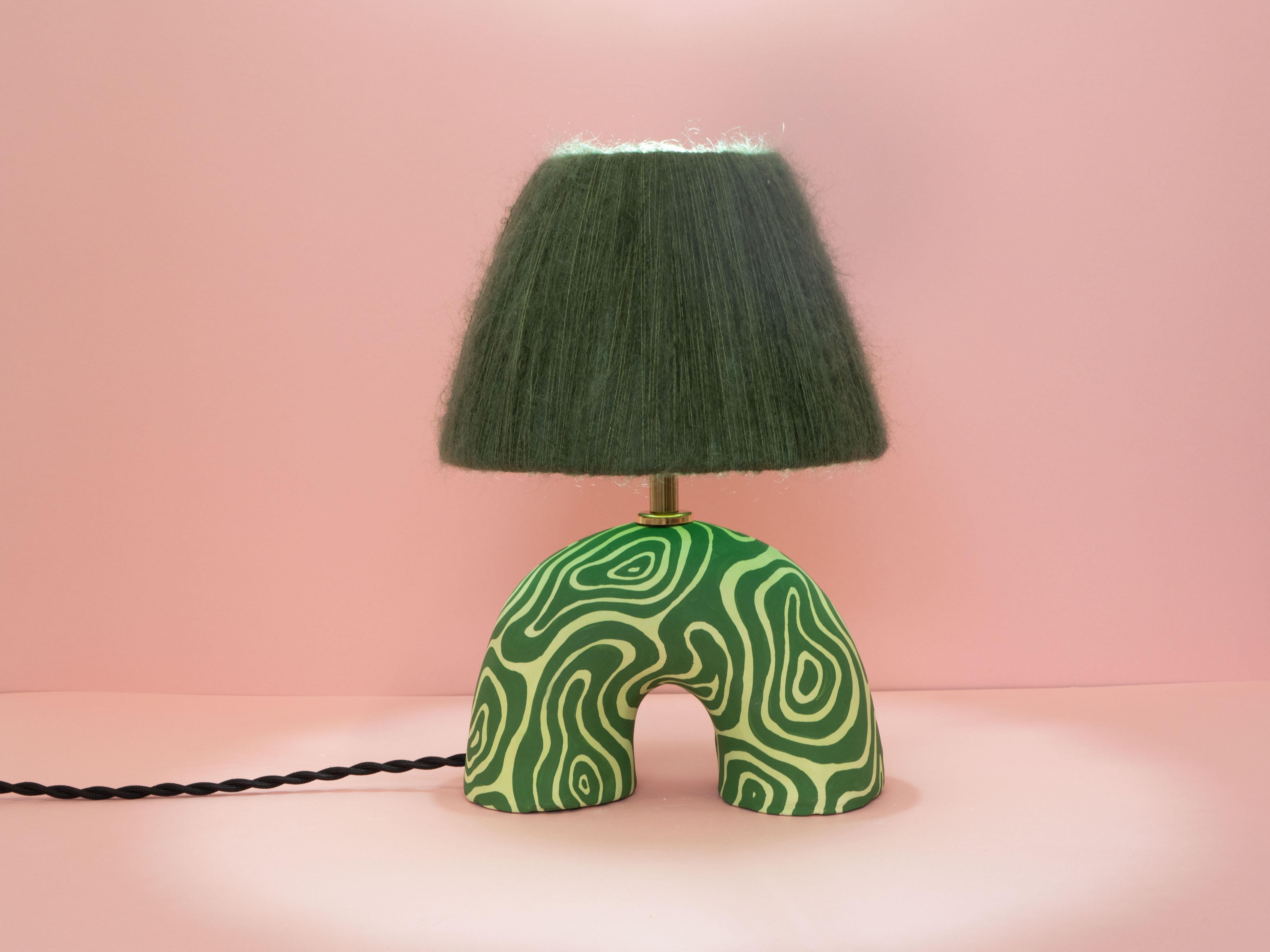 Lampe de table « Me » - Tourbillon vert bicolore (Matte) en vente 1