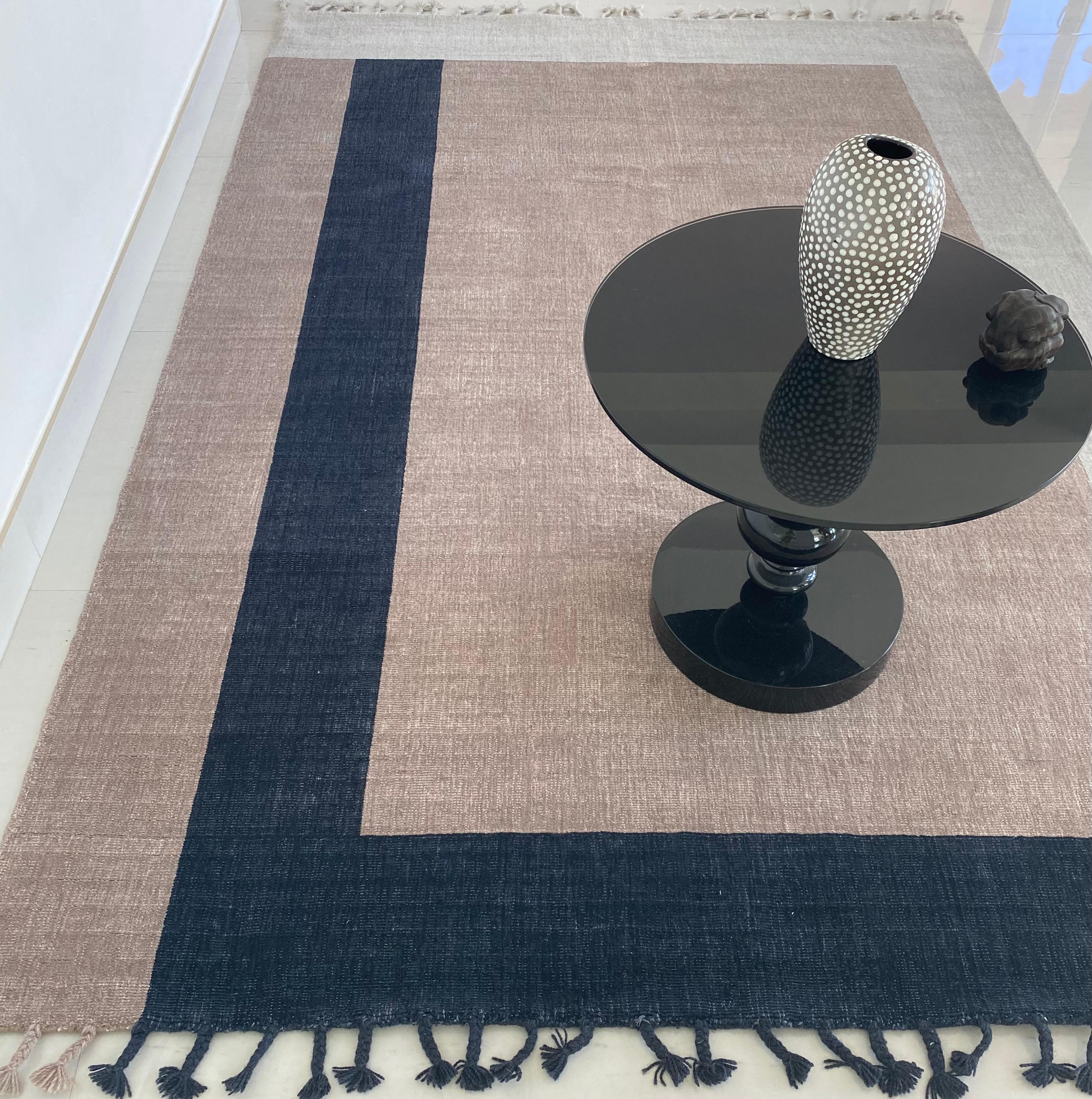 Teppich Meadow -Carpet Geometrisches Braun Beige Schwarz Neutral Flachgewebe Wolle Handgefertigt im Angebot 3