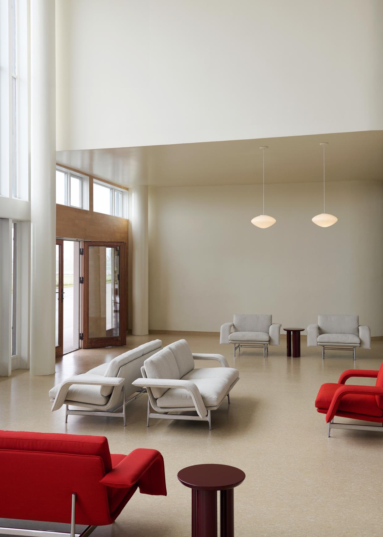 Meantime AV29 Loungesessel, Kvadrat Ecriture 0210, von Anderssen & Voll für &T (21. Jahrhundert und zeitgenössisch) im Angebot