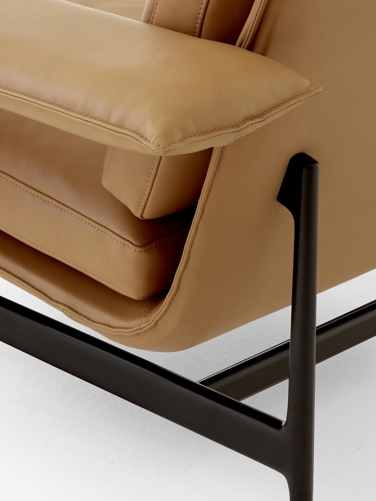 Meantime AV29 Loungesessel, edles Leder, cognacfarben, von Anderssen & Voll für &T (Aluminium) im Angebot
