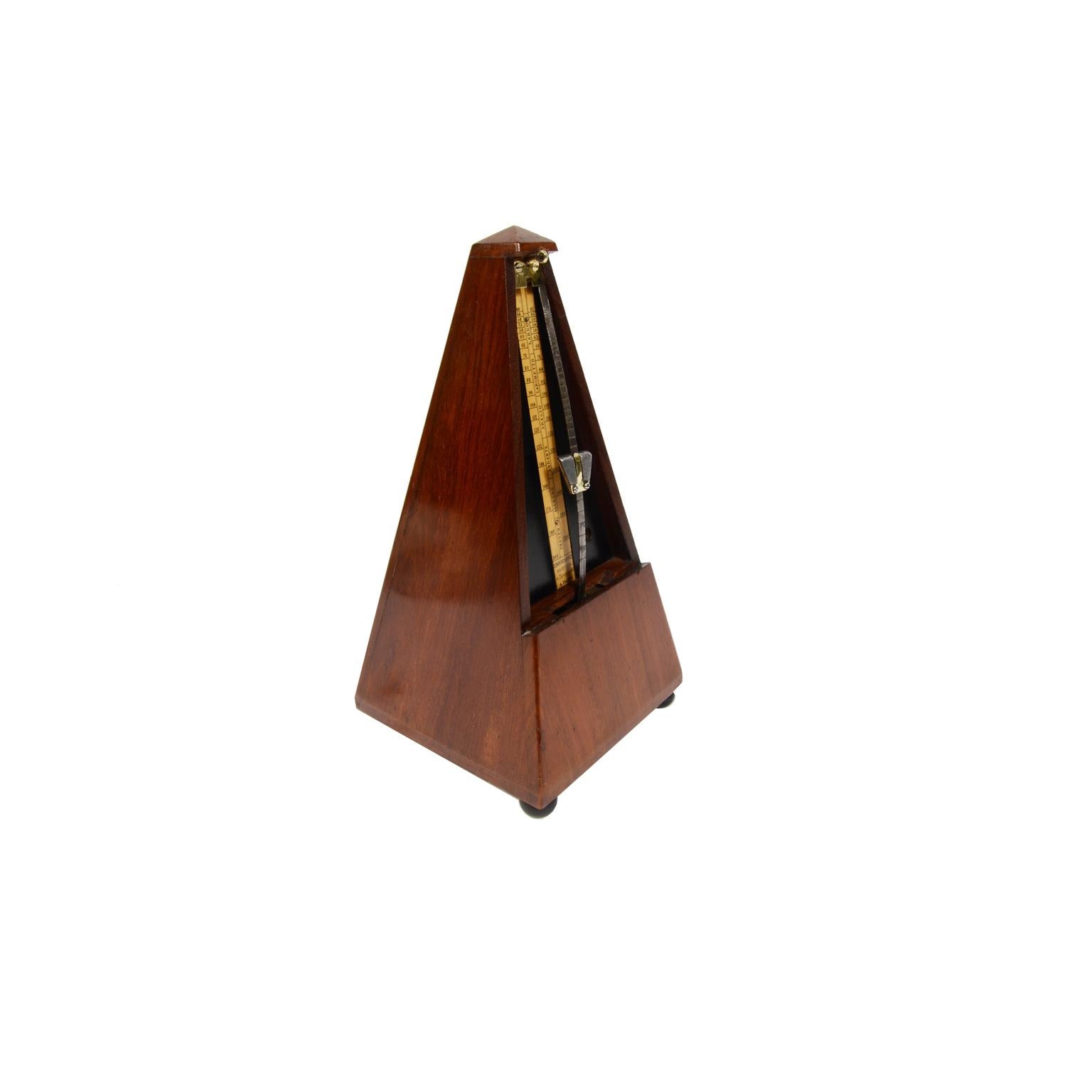 Mechanical Metronome by the Maison Lemarchand Paris Early 1900s Oak Wood 1