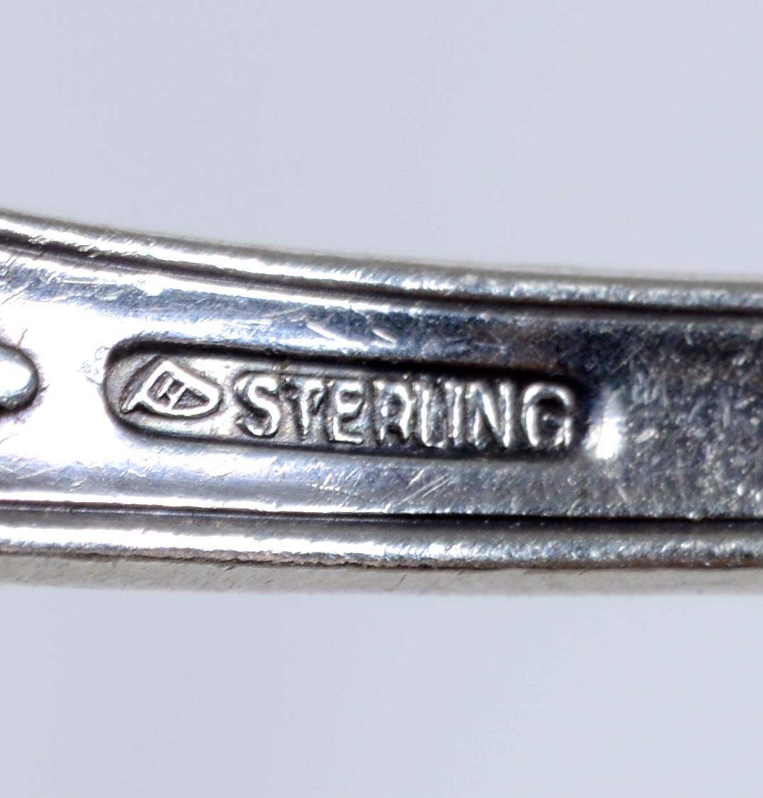 Sterling Silver Mechanics Sterling Co. Preserve Spoon in the Eugenie Pattern Late 19th c For Sale