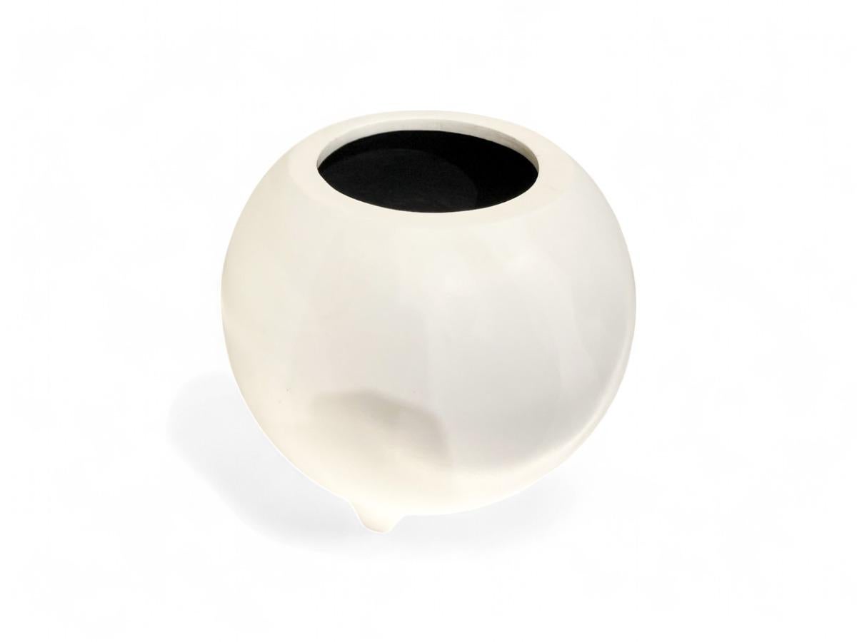 Mexican “Meche” Pot in Clay Painted in White by Ensamble Artesano, Tonala Mexico, 2024 For Sale