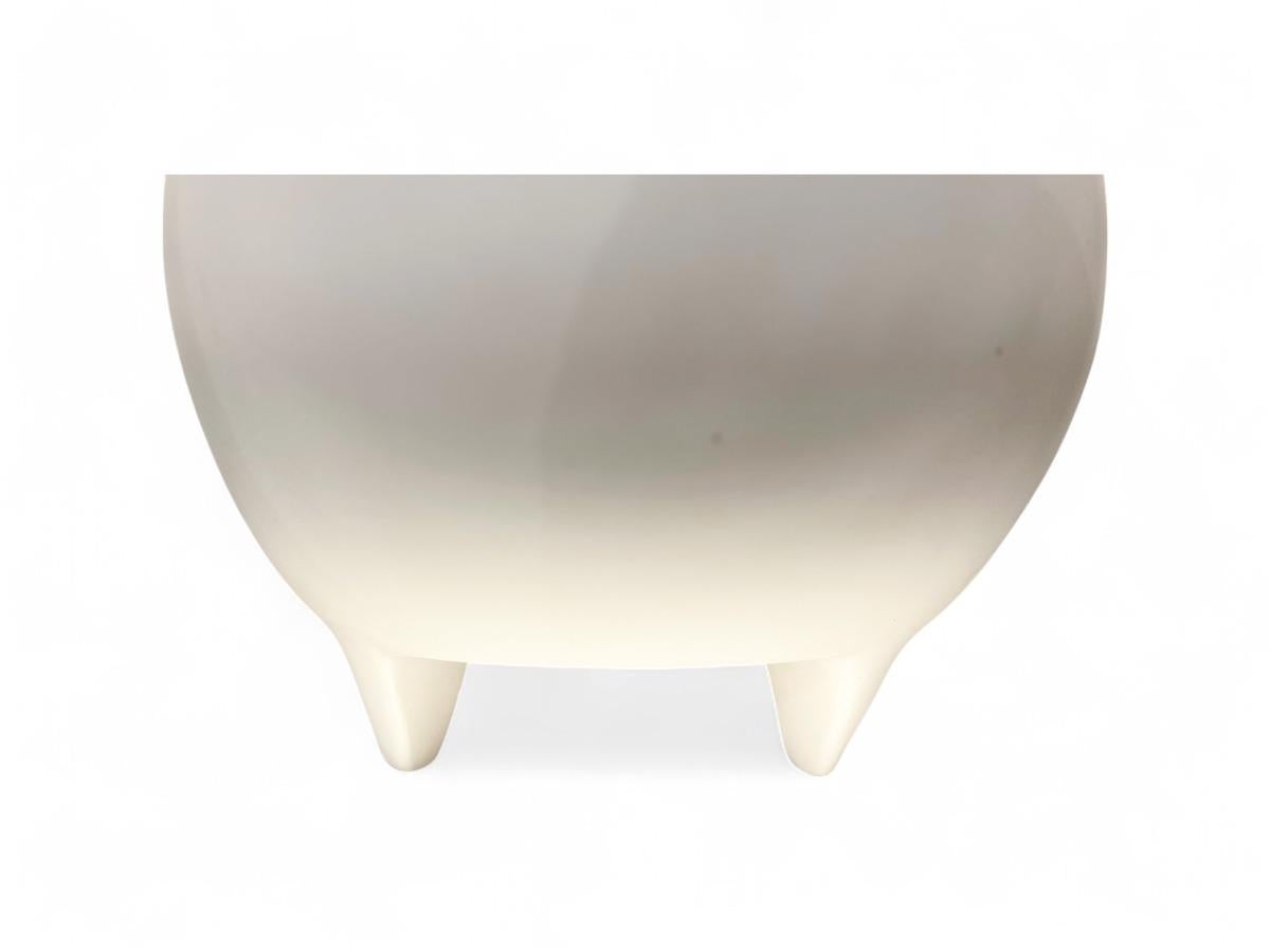 “Meche” Pot in Clay Painted in White by Ensamble Artesano, Tonala Mexico, 2024 In New Condition For Sale In New York, NY