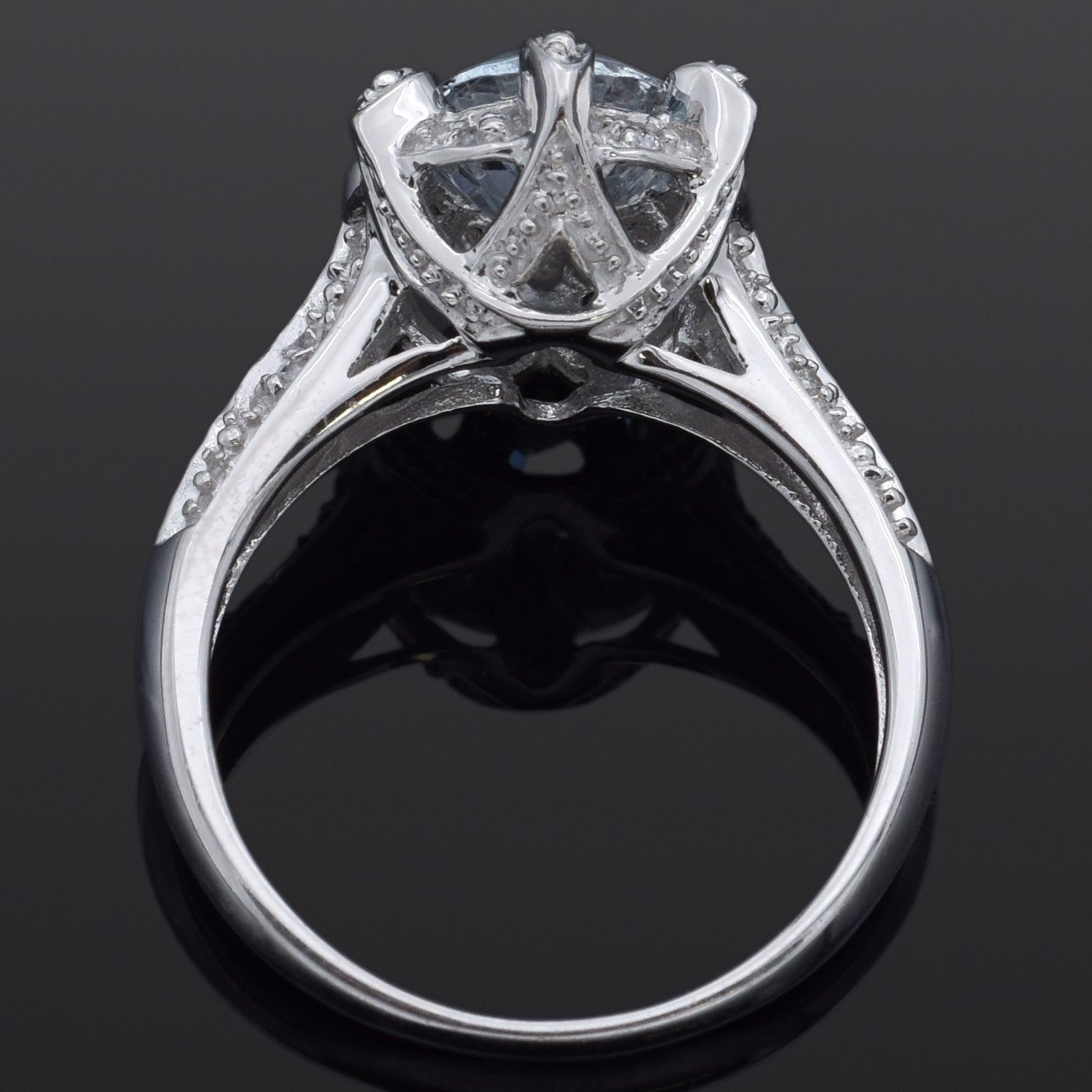 Women's Meda 14K White Gold 1.33 Ct Aquamarine & Diamond Band Ring For Sale