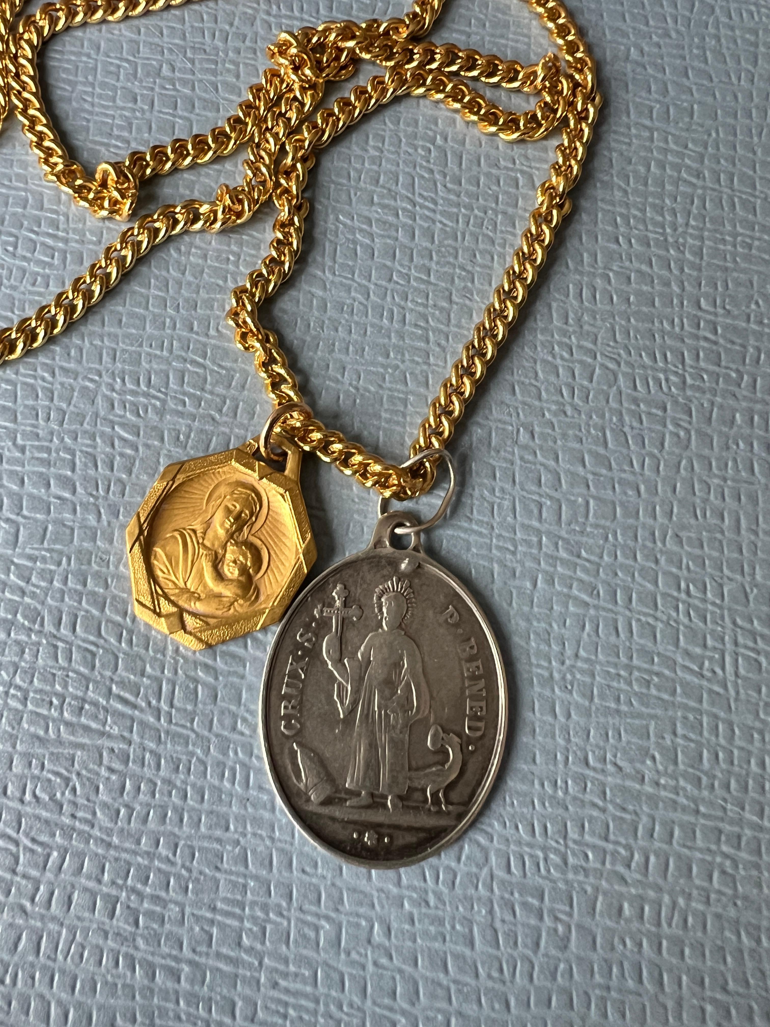 Medal Chain Necklace Vintage Virgin Mary Dauphin 5
