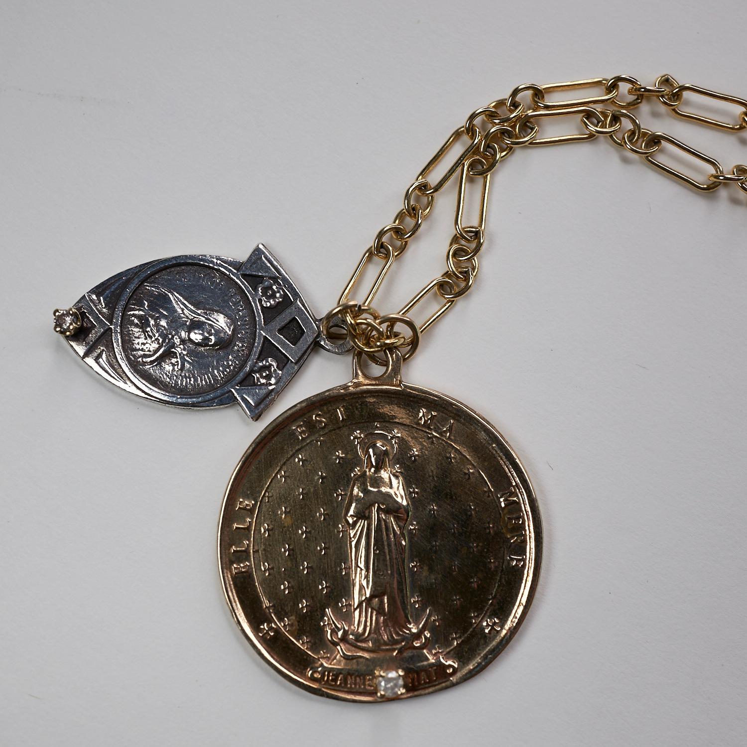 Medal Necklace White Diamond Chunky Chain Coin Pendant Virgin Mary J Dauphin In New Condition For Sale In Los Angeles, CA