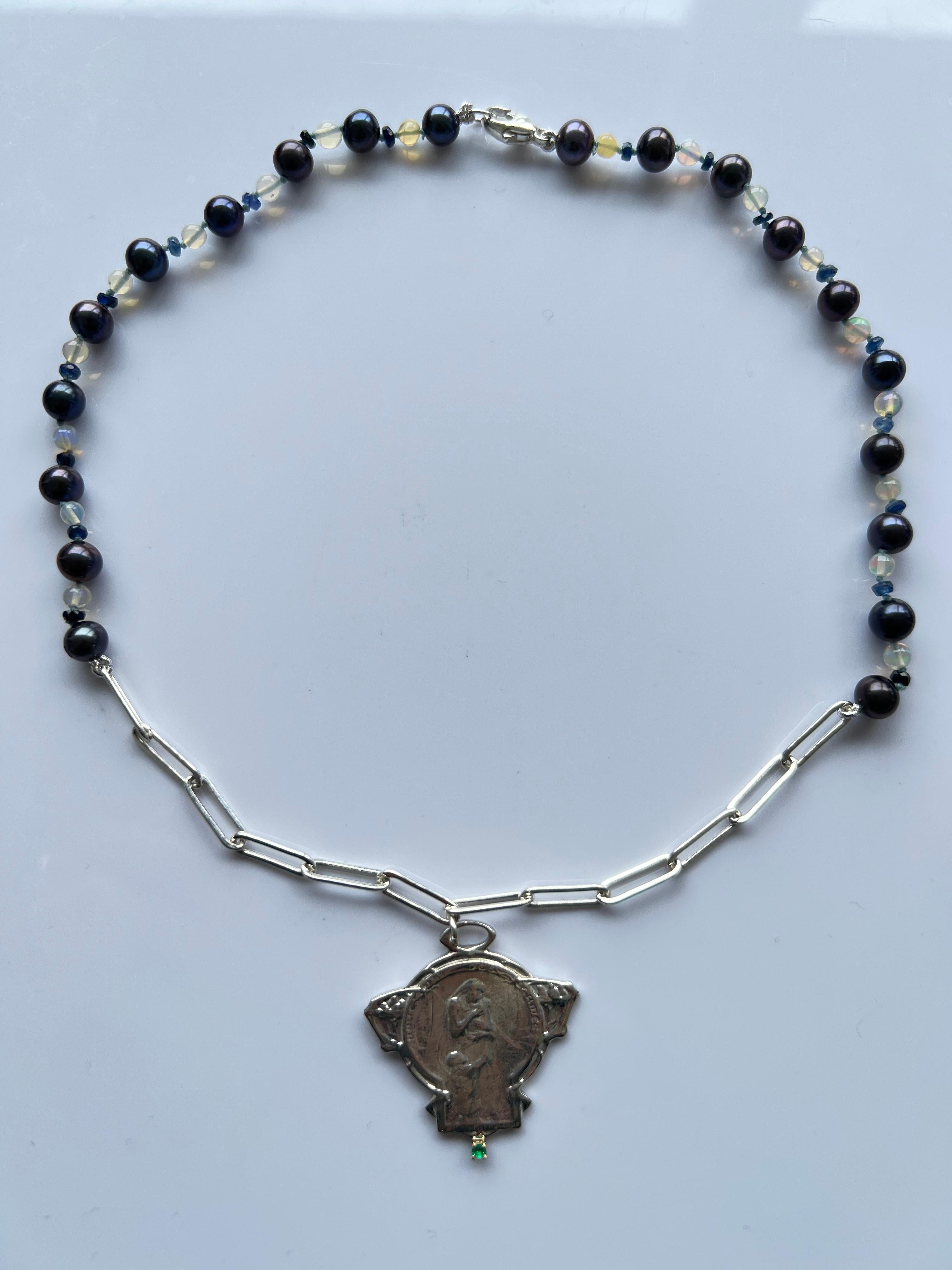 Choker-Halskette aus Silber mit Medaillon und schwarzer Perle und Smaragd in Zacken J Dauphin im Angebot 2