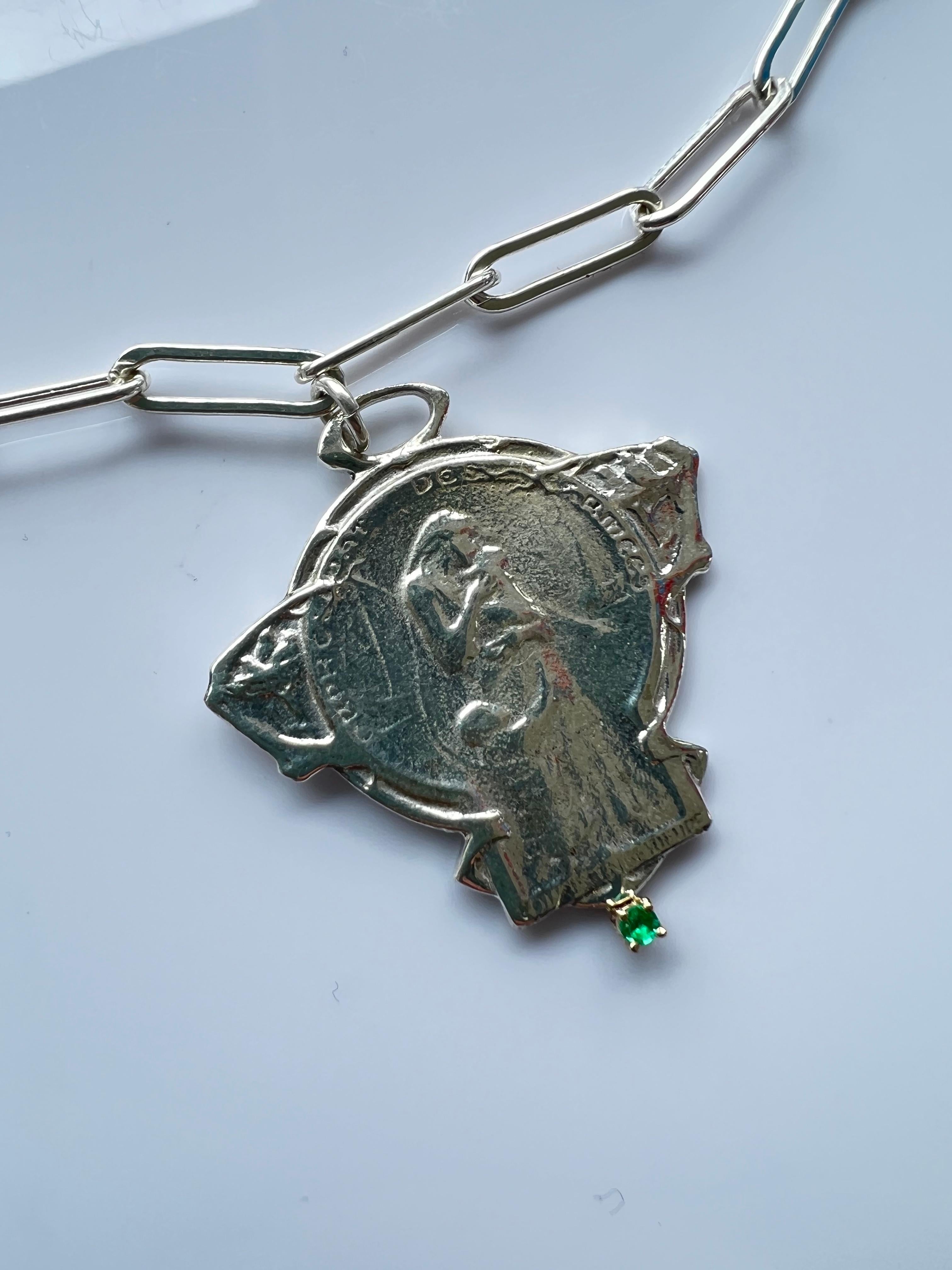 Choker-Halskette aus Silber mit Medaillon und schwarzer Perle und Smaragd in Zacken J Dauphin im Angebot 3