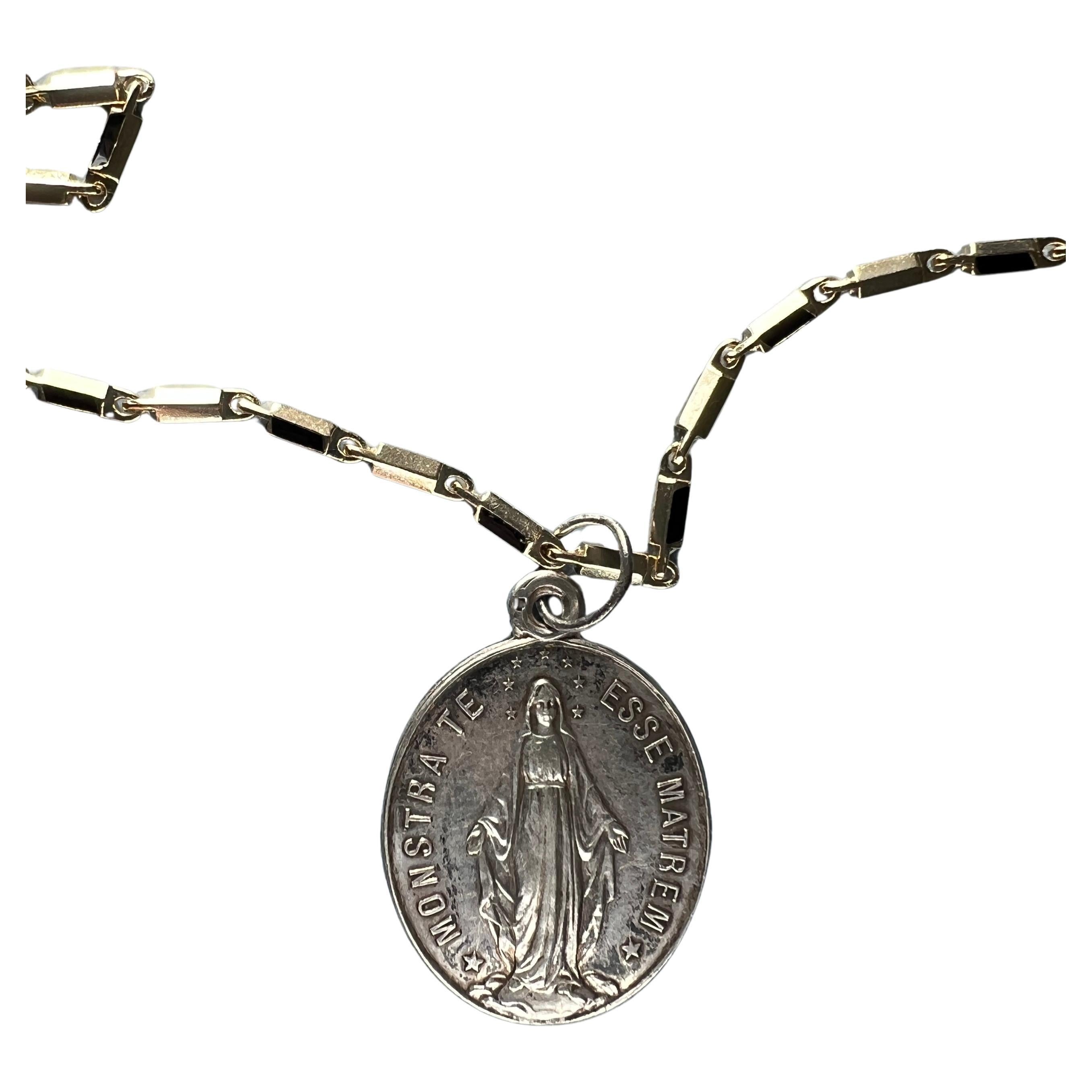 Medal Virgin Mary Chain Necklace