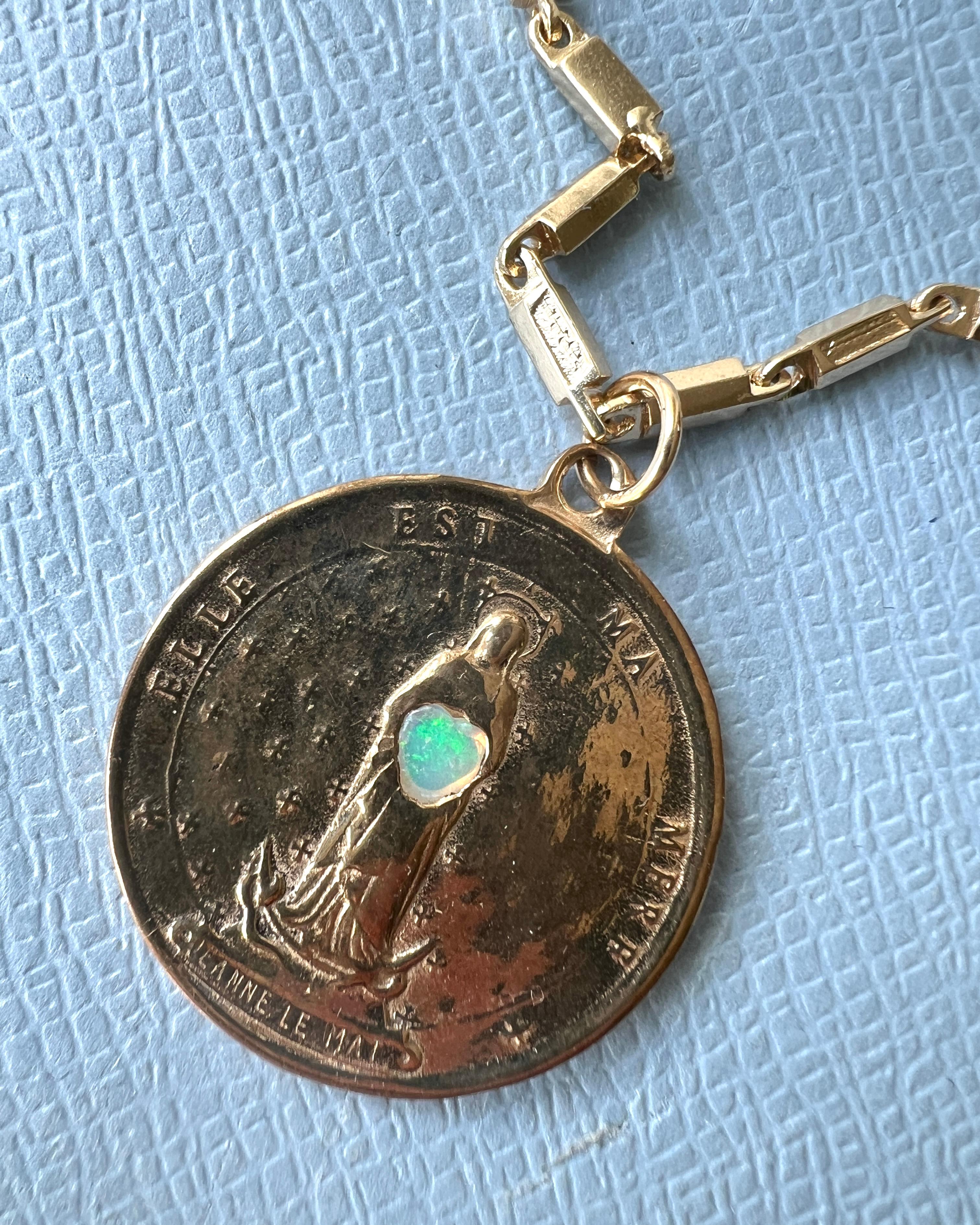 Donna Medal Virgin Mary Chain Necklace Opal Heart in vendita