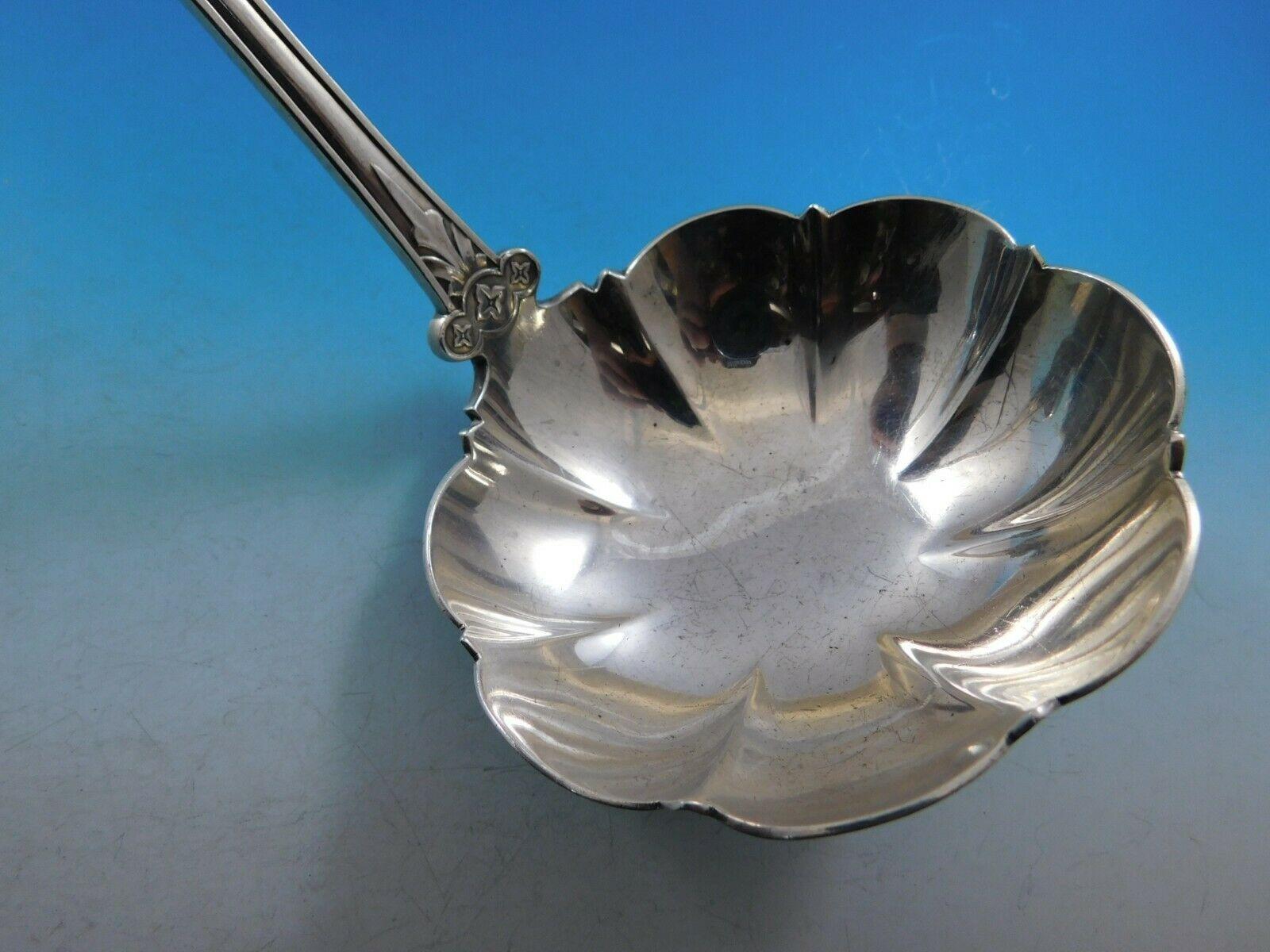 Medallion by Hotchkiss & Schreuder

Lovely sterling silver soup ladle measuring 13