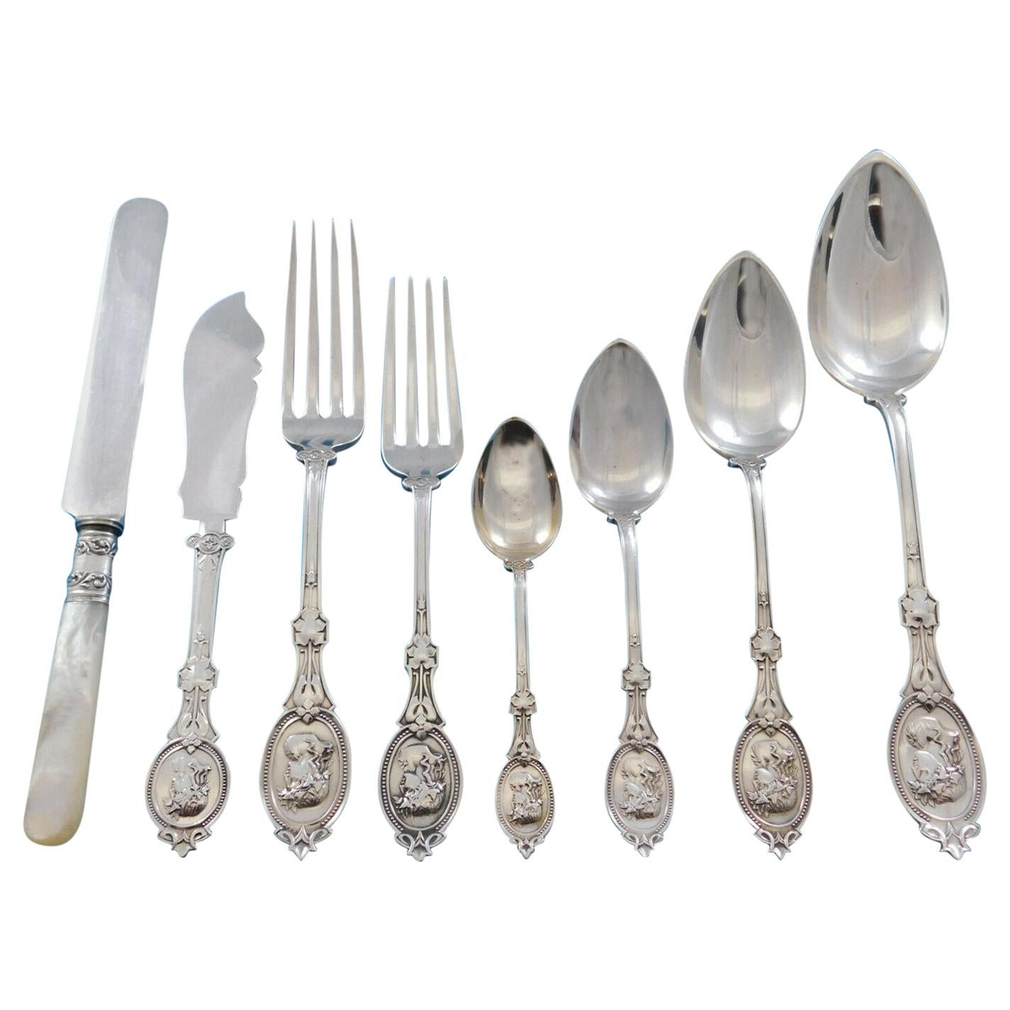 Medallion by H&S Sterling Silver Flatware Service for 12 Set 104 Pieces
