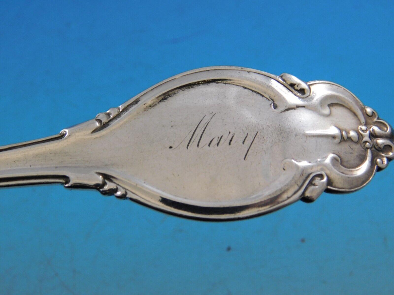 Medallion by John Polhamus / Shiebler Sterling Silver Flatware Set 48 pcs Mary For Sale 1