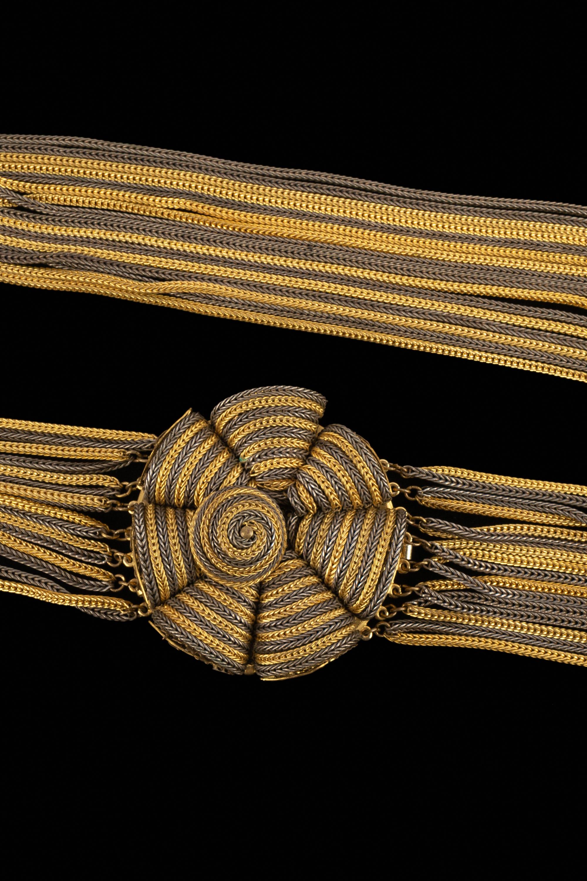 Women's Medallion necklace For Sale