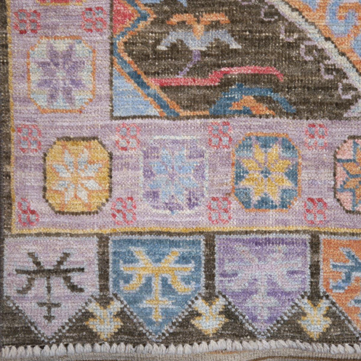 Medallion Oushak Runner with Geometric Design Hallway or Stair Carpet In Excellent Condition For Sale In Lohr, Bavaria, DE