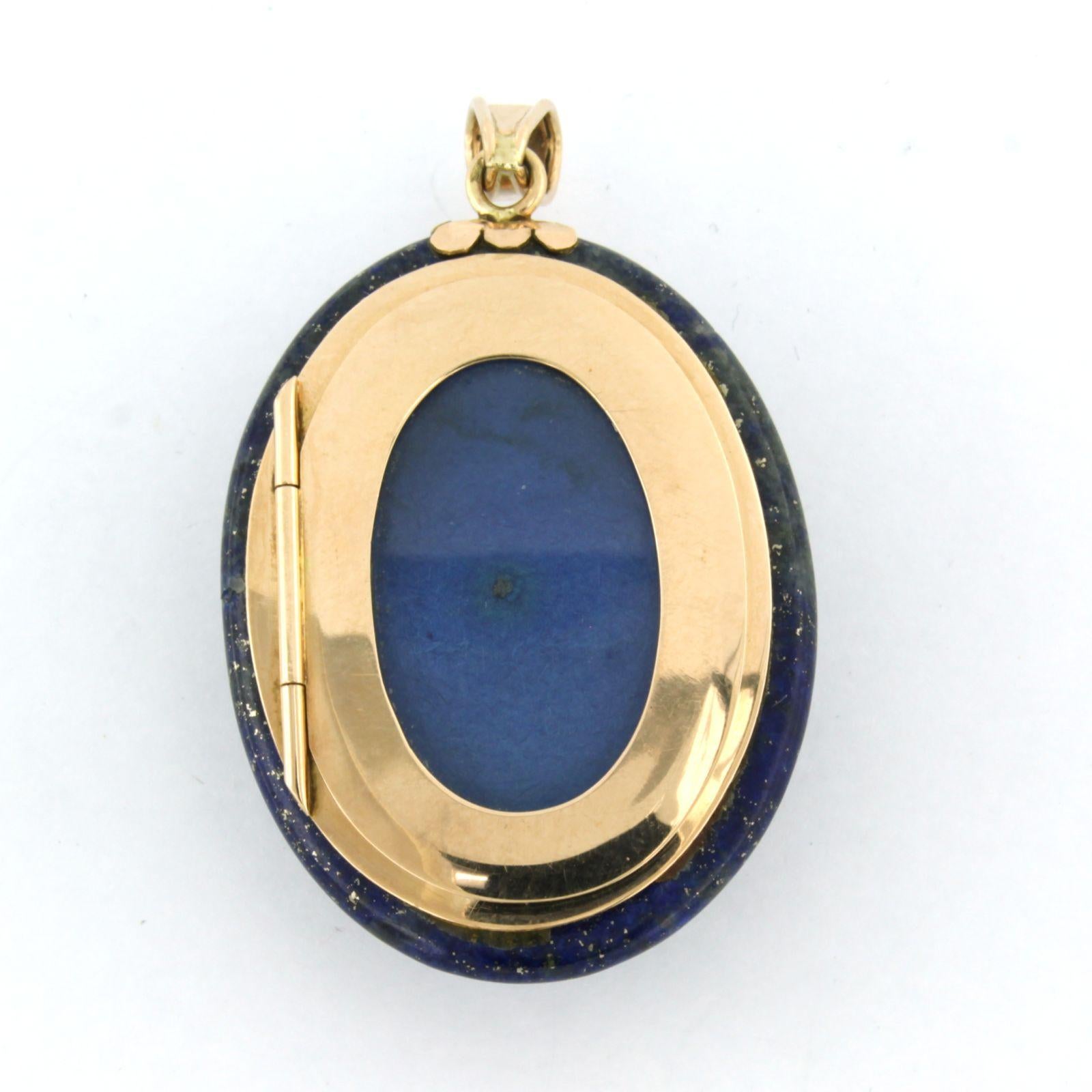 Medallion pendant of lapis lazuli and set with diamonds 14k gold and silver In Good Condition For Sale In The Hague, ZH
