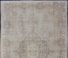 Medallion Vintage Turkish Distressed Rug in Sand, Cream, Lavender, Taupe