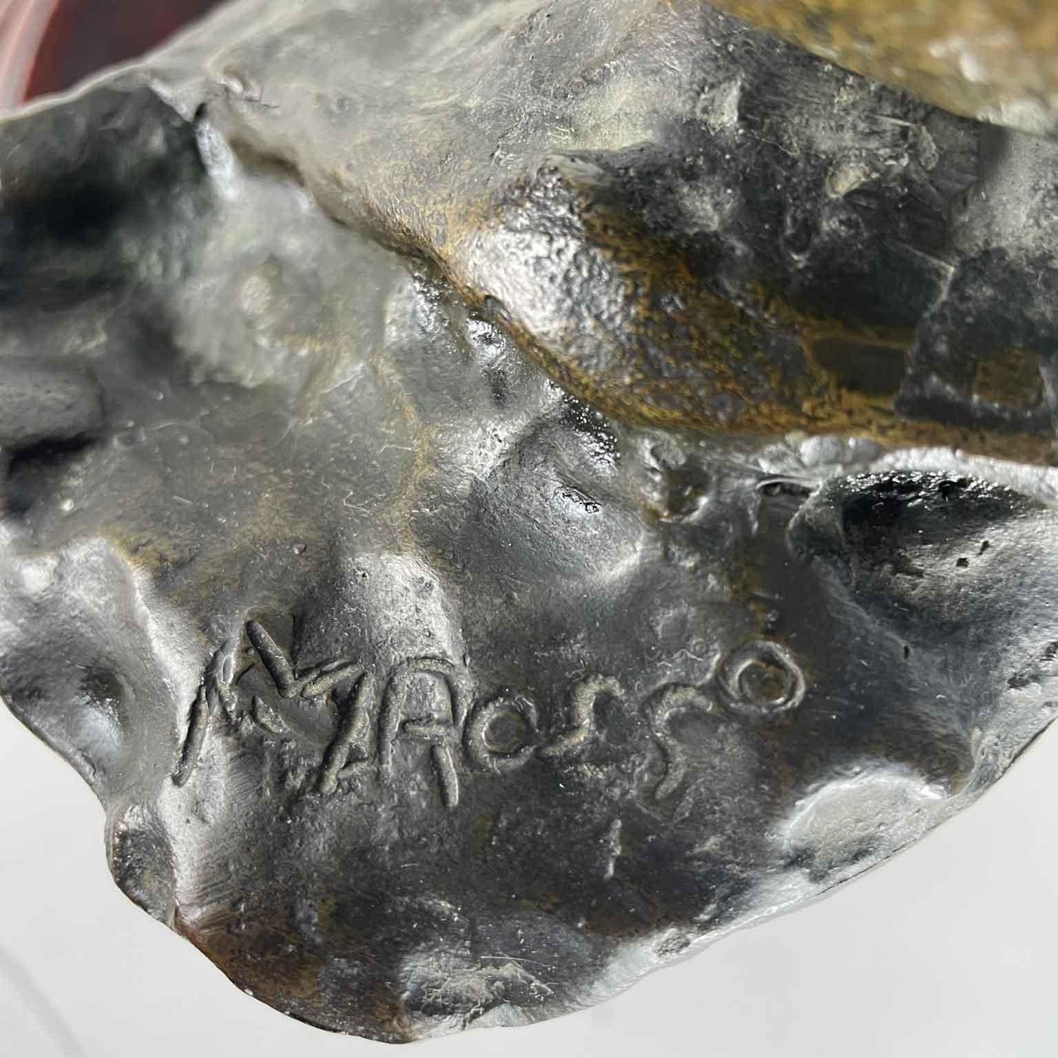 Fait main Medardo Rosso Gavroche Buste de garçon rieur en bronze Oeuvre impressionniste en vente