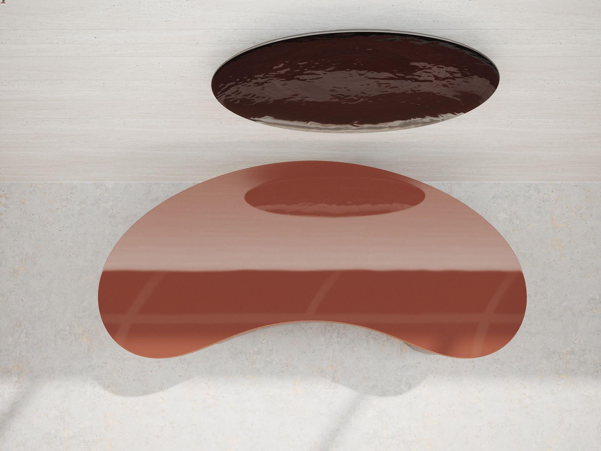Lacquer MEDEA Desk in glossy finish For Sale