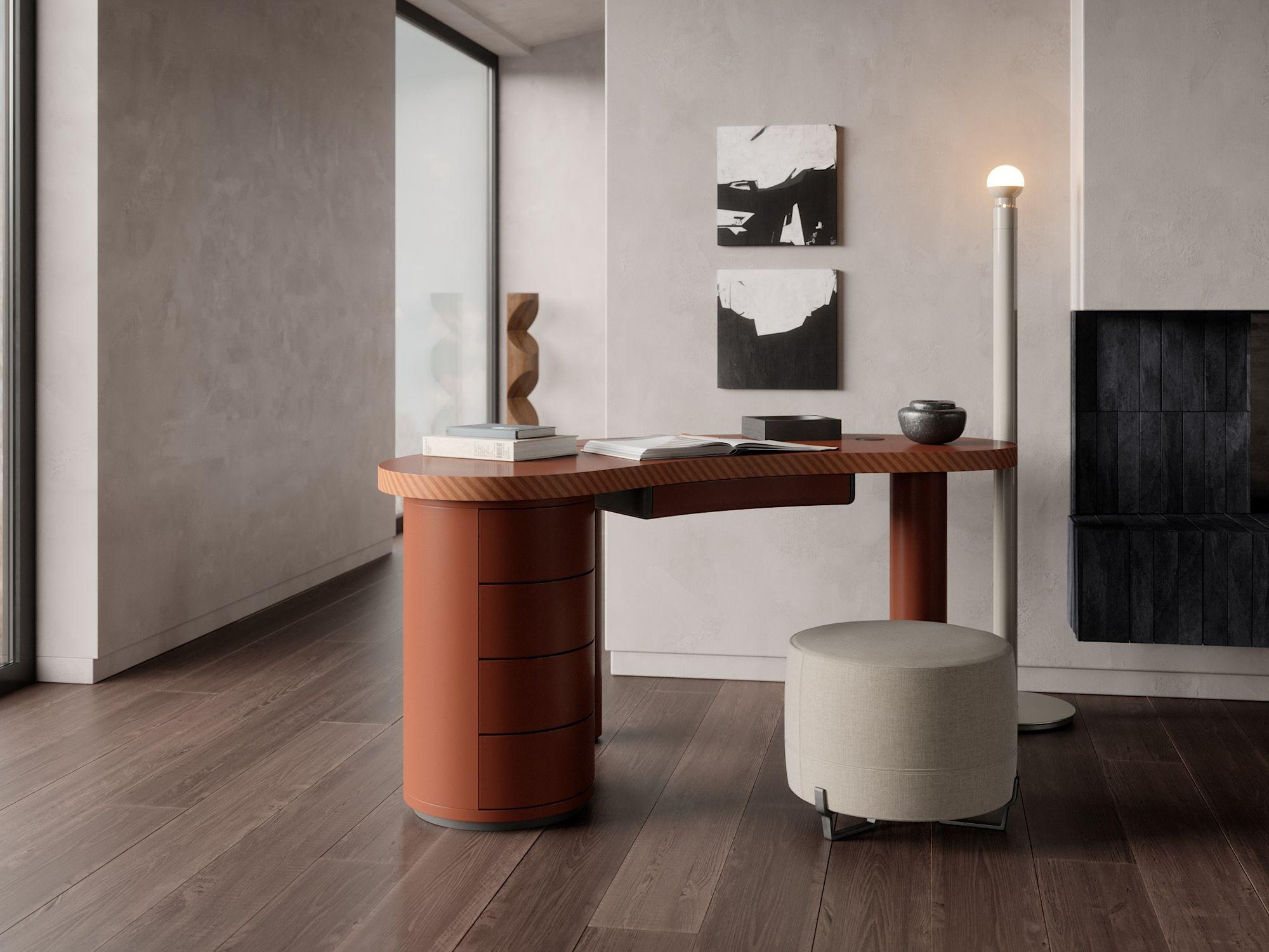 Lacquered Medea Desk matte For Sale