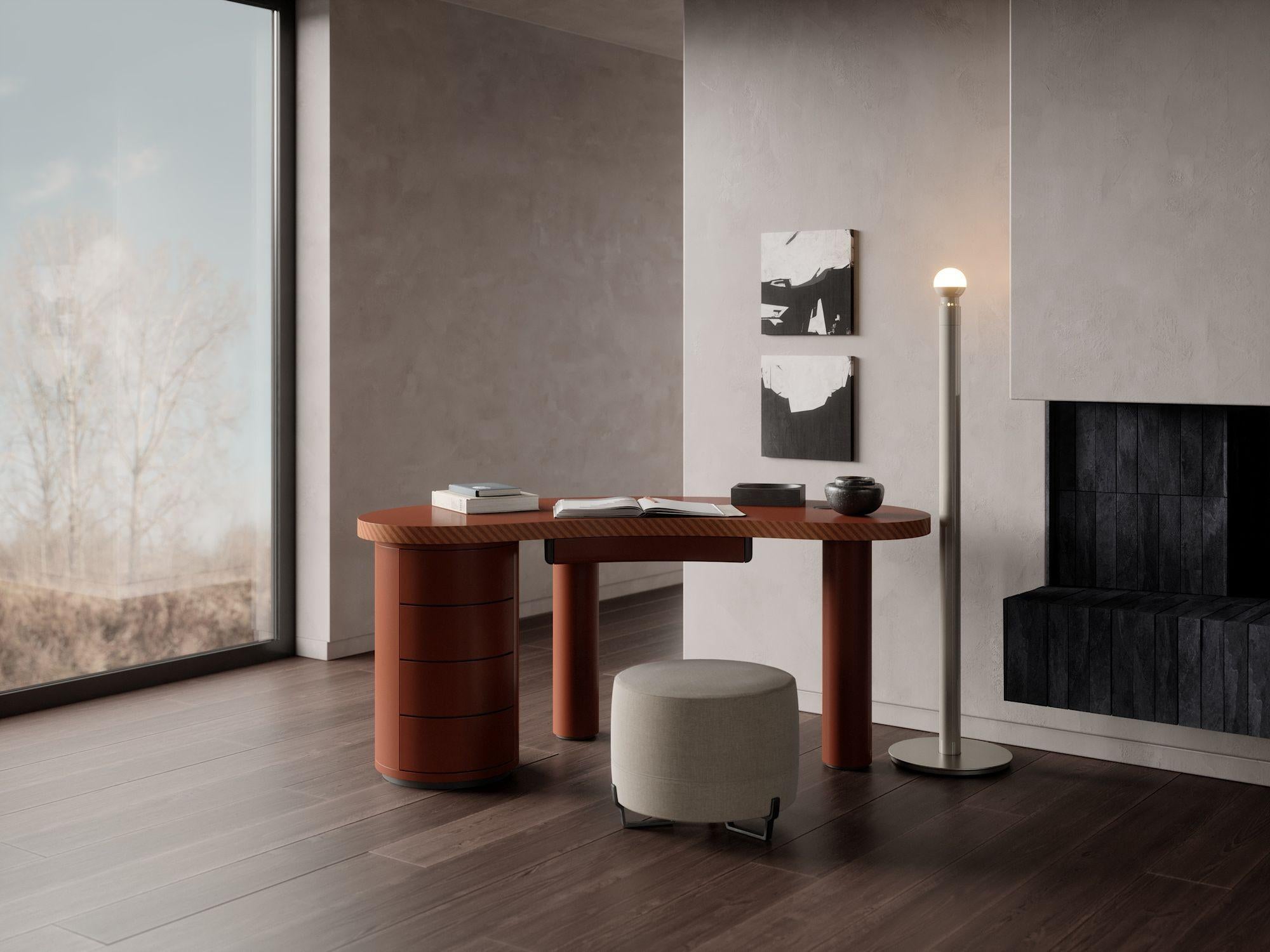 Medea Desk matte In New Condition For Sale In Pesaro, IT