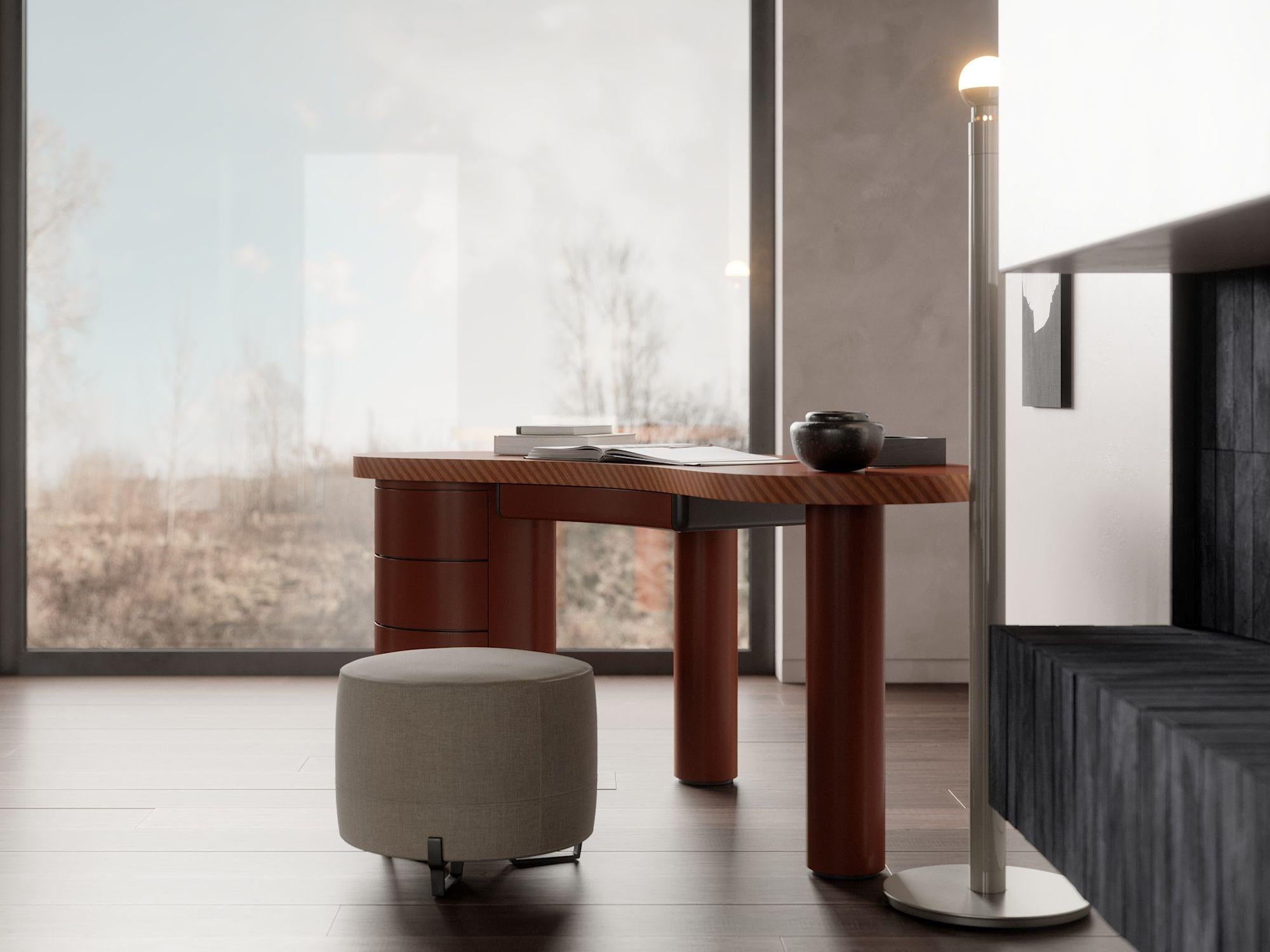 Contemporary Medea Desk matte For Sale