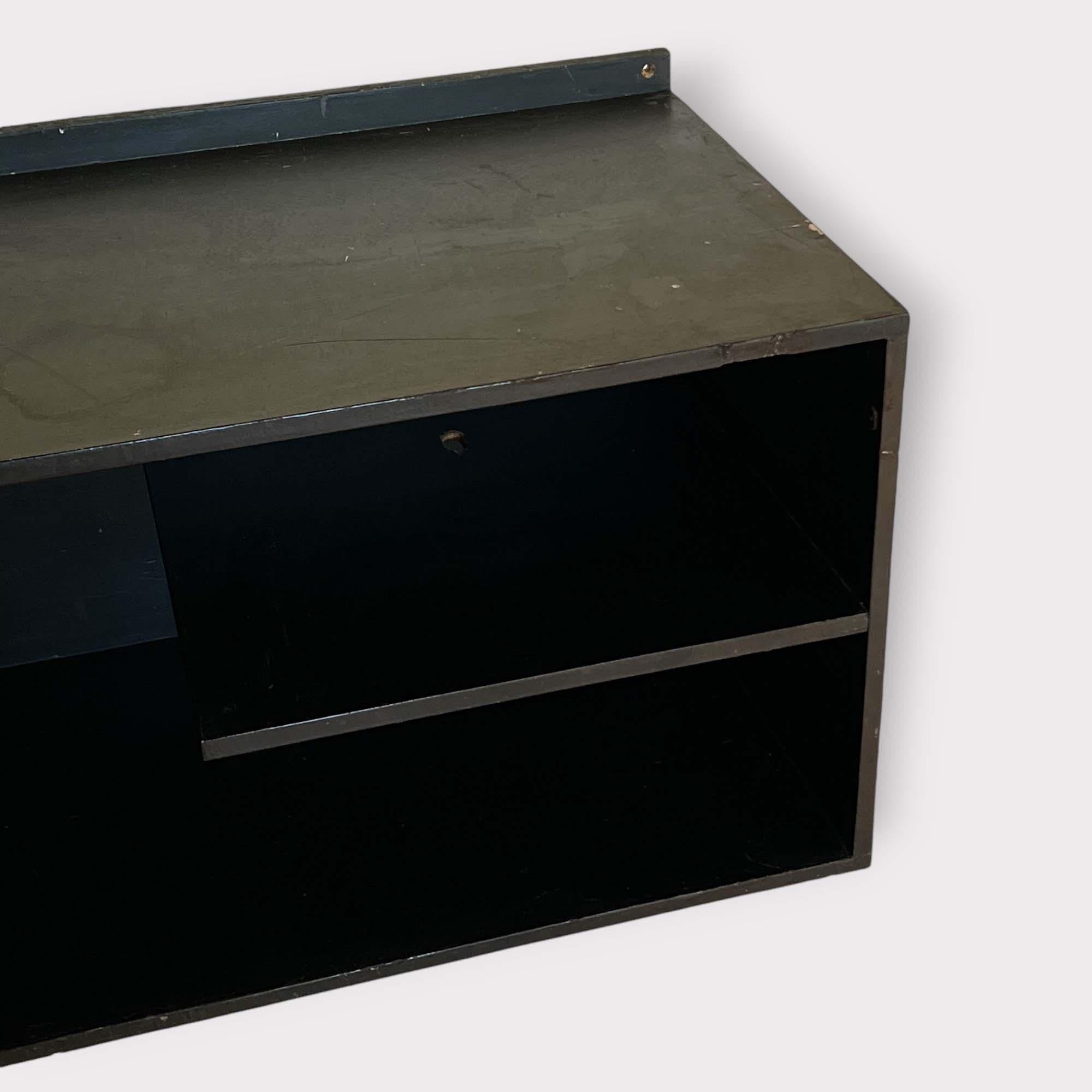 Media Cabinet by Jan Cornelius Rietveld, 1956 In Excellent Condition For Sale In AMSTERDAM, NL